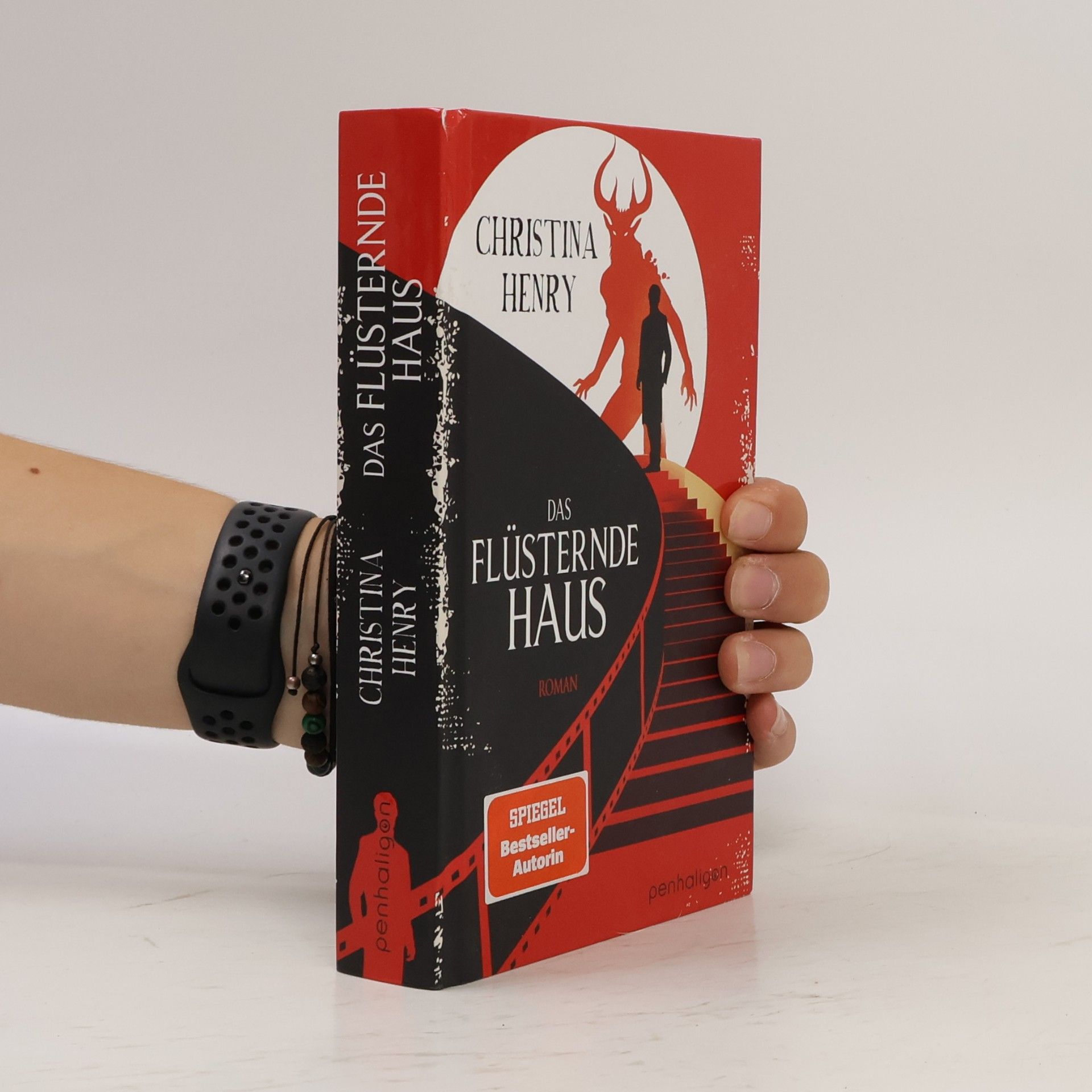 Christina Henry Das flüsternde Haus. Roman