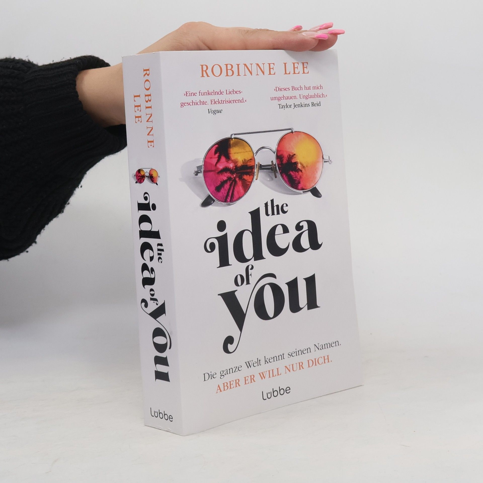 Robinne Lee The Idea of You