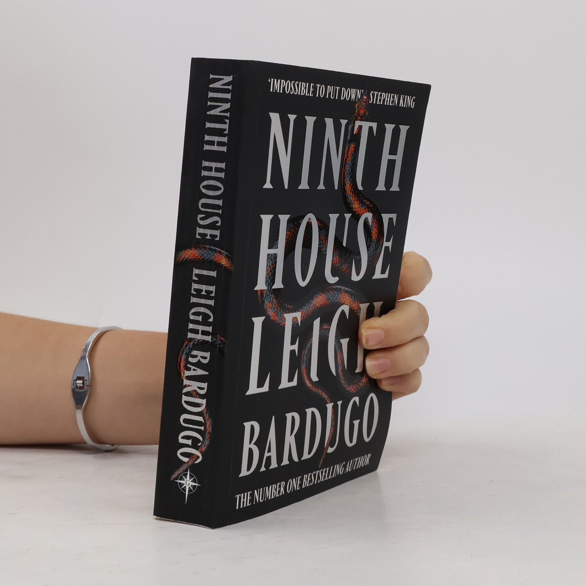 Leigh Bardugo Ninth House