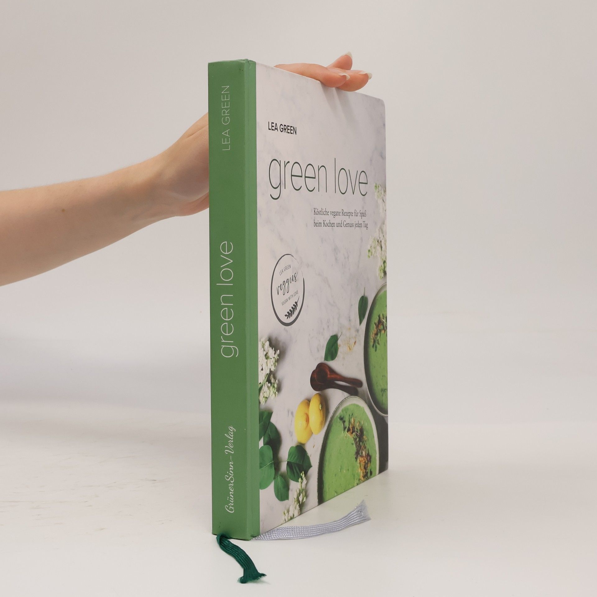Lea Green Green Love