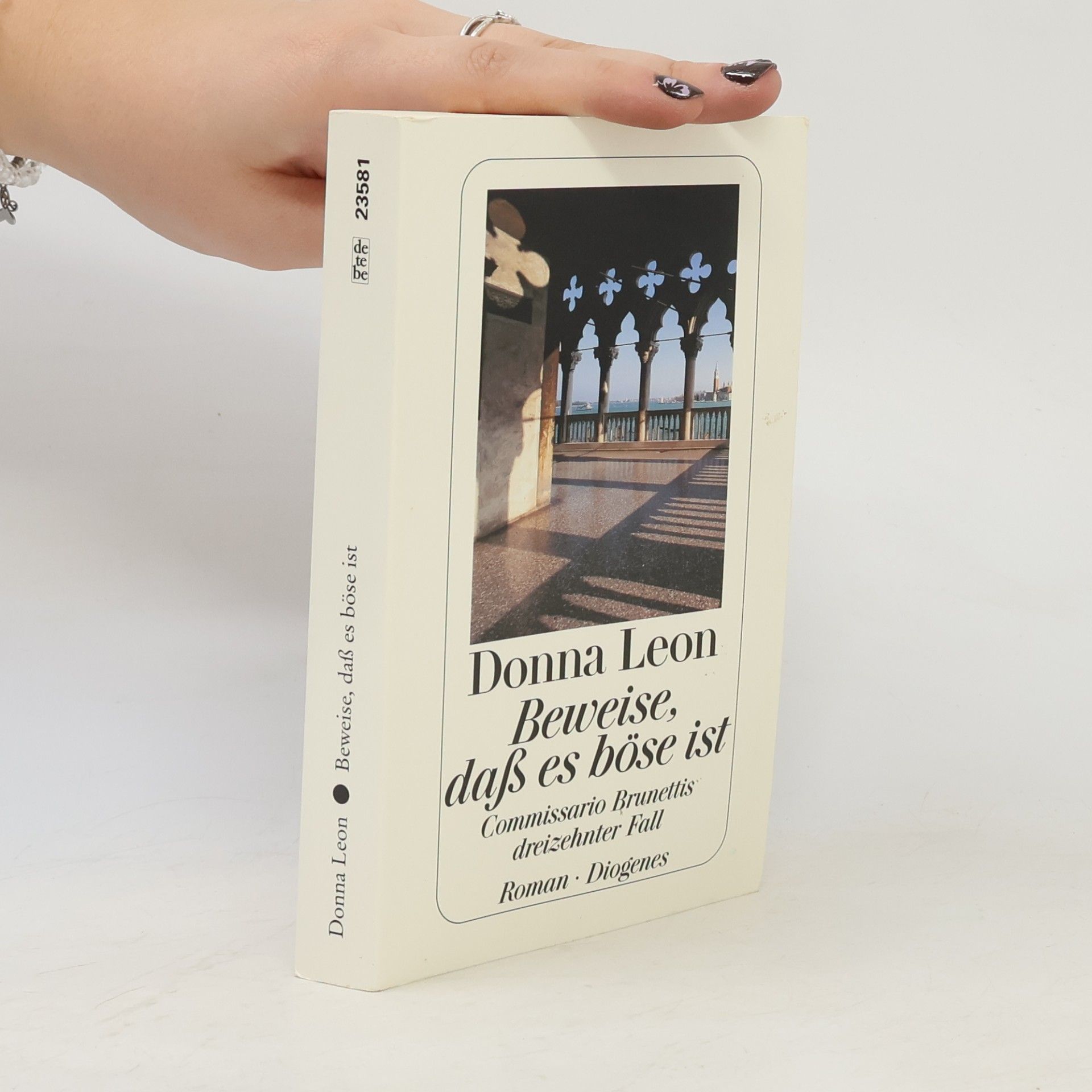 Donna Leon Beweise, daß es böse ist