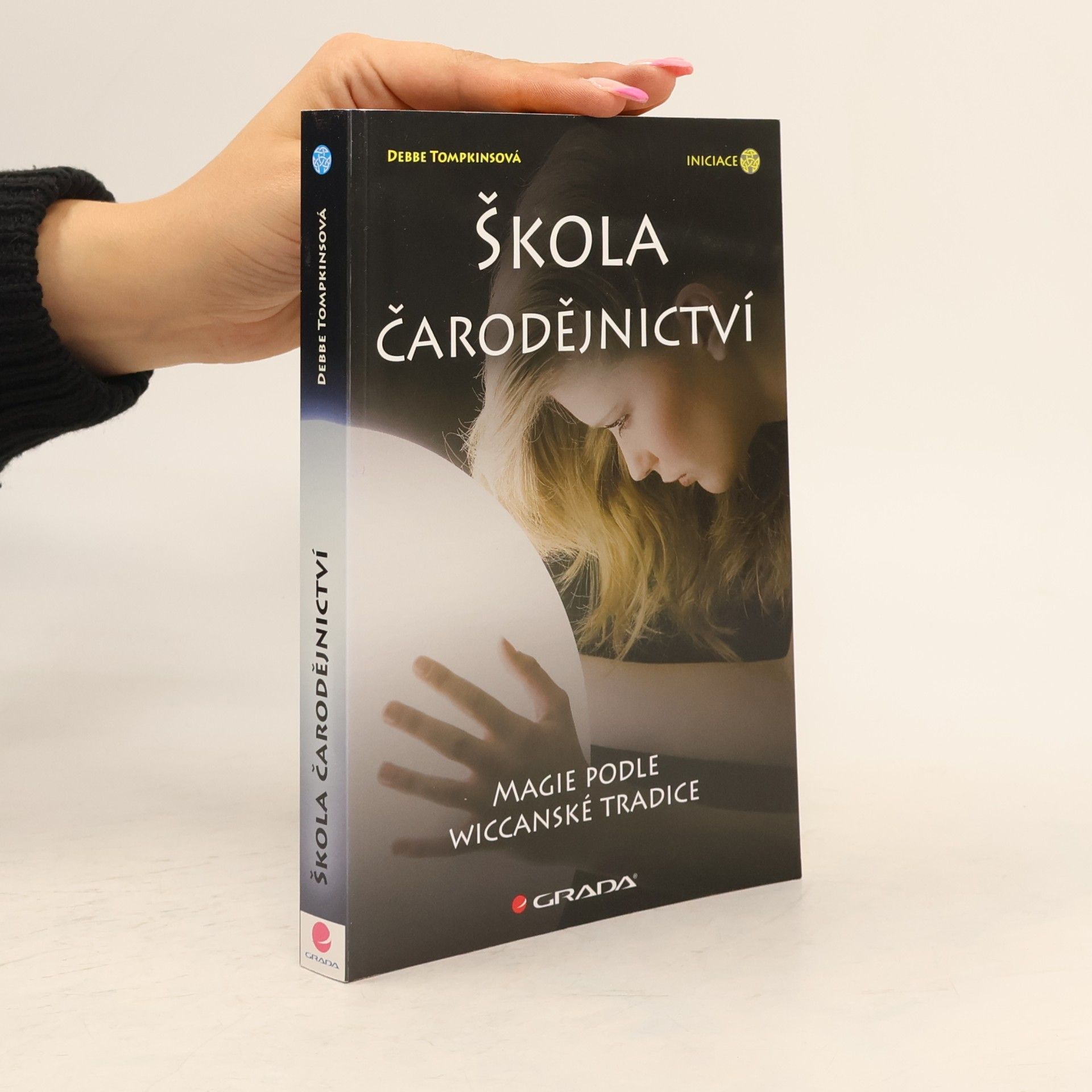 Debbe Tompkins Škola čarodějnictví