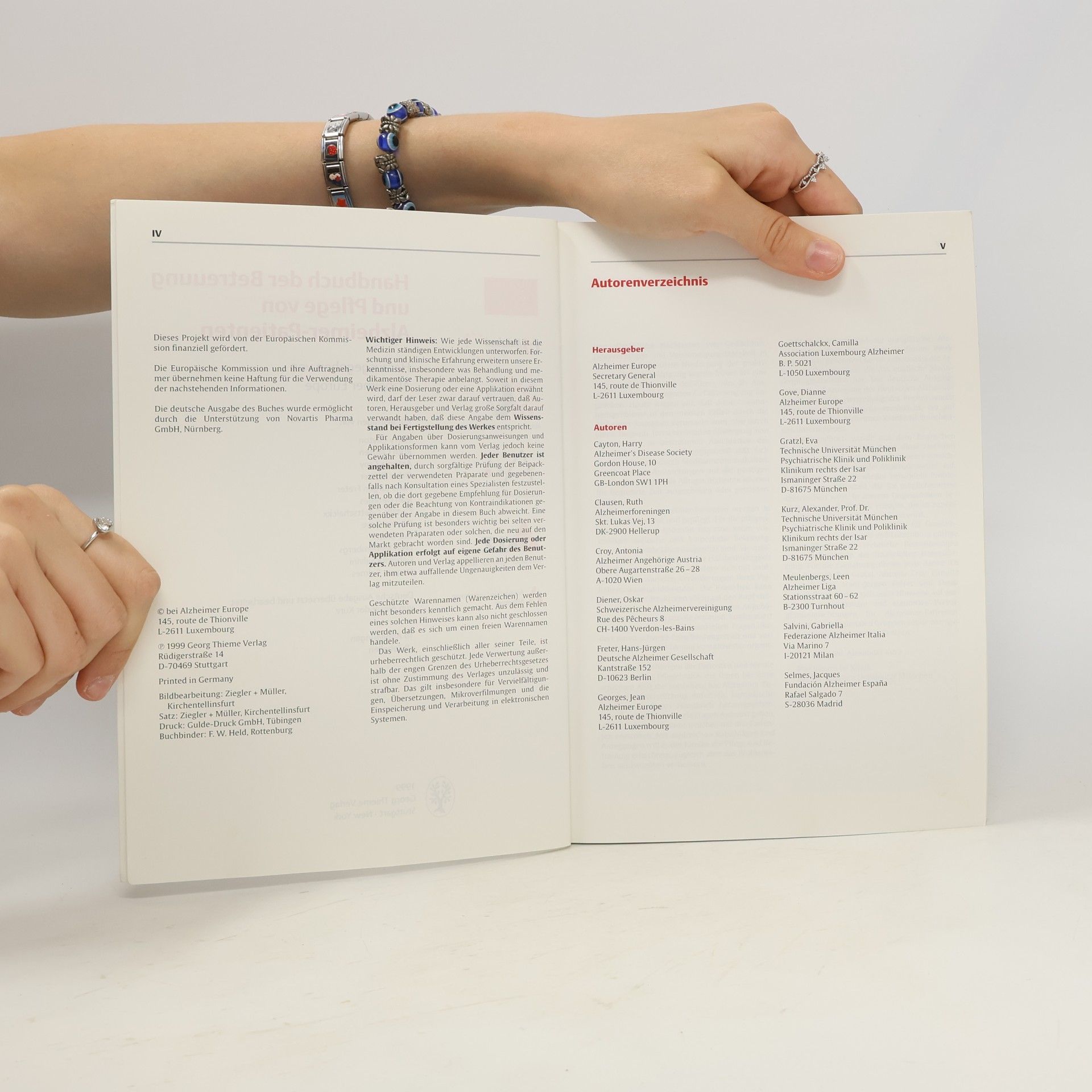 Autores varios Handbuch der Betreuung und Pflege von Alzheimer-Patienten
