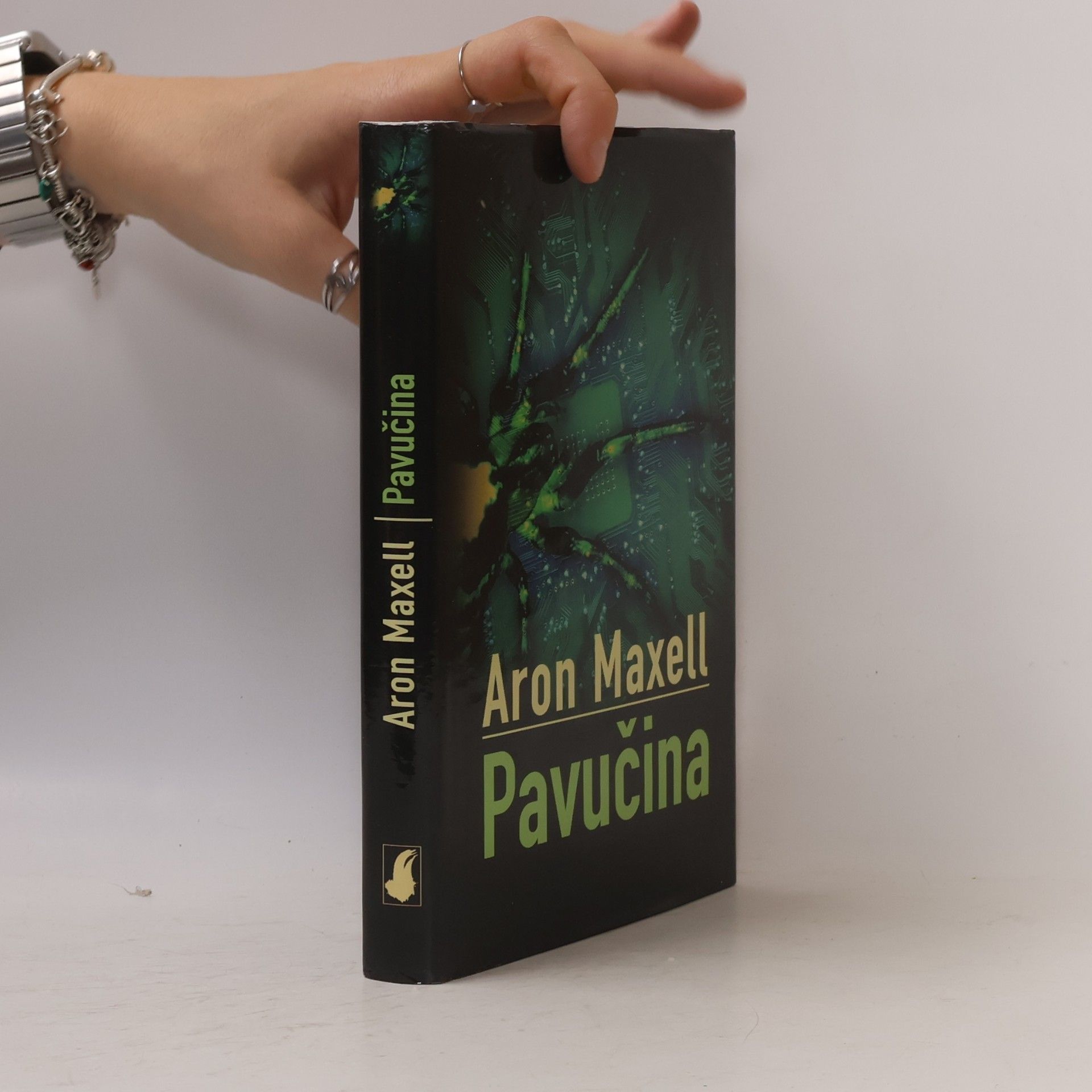 Aron Maxell Pavučina