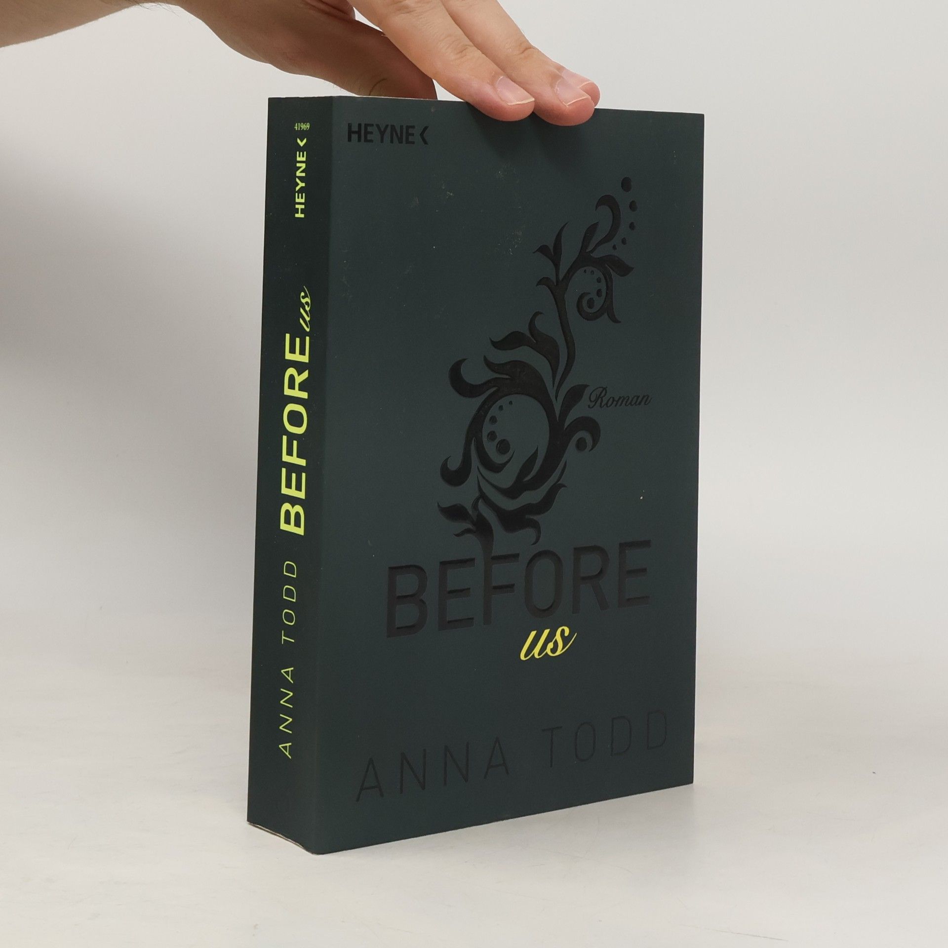 Anna Todd After 5. Before Us