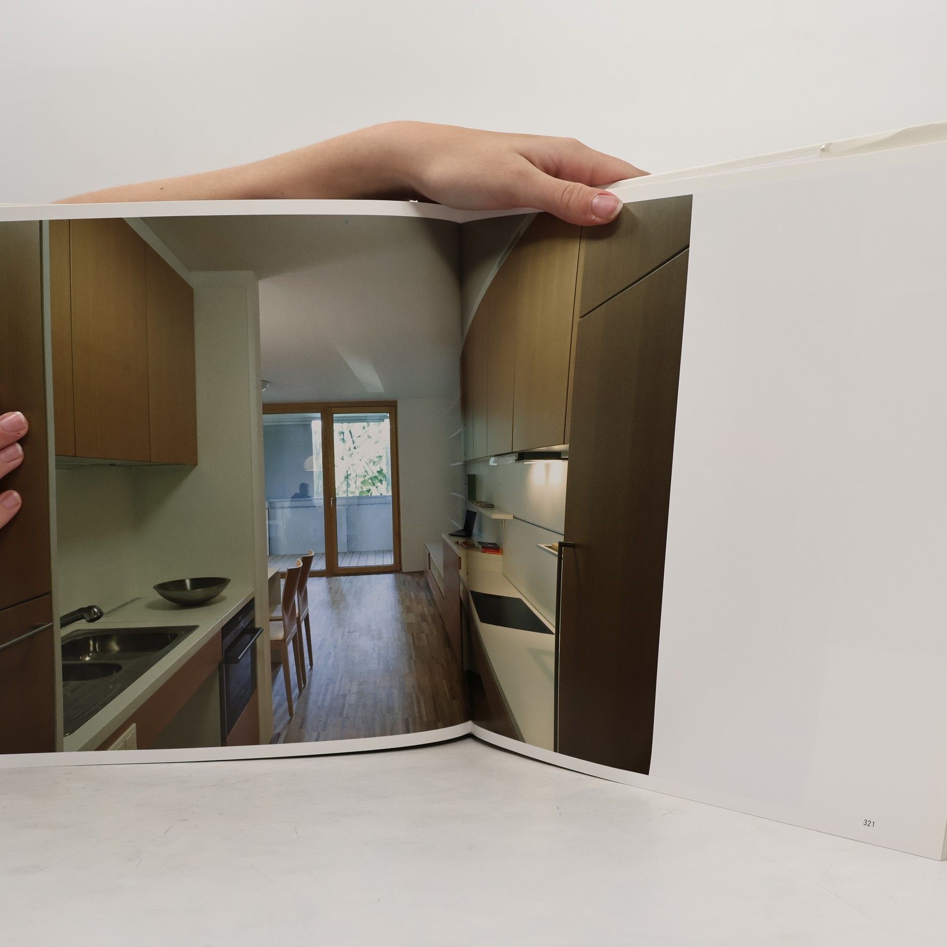 Francesc Zamora Mola Small Apartment Inspirations
