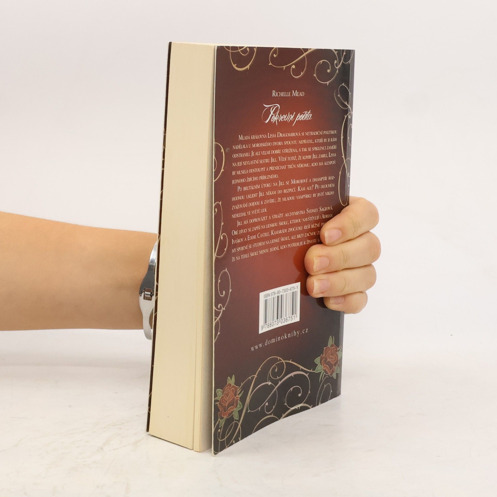 Richelle Mead Pokrevní pouta. 1. díl