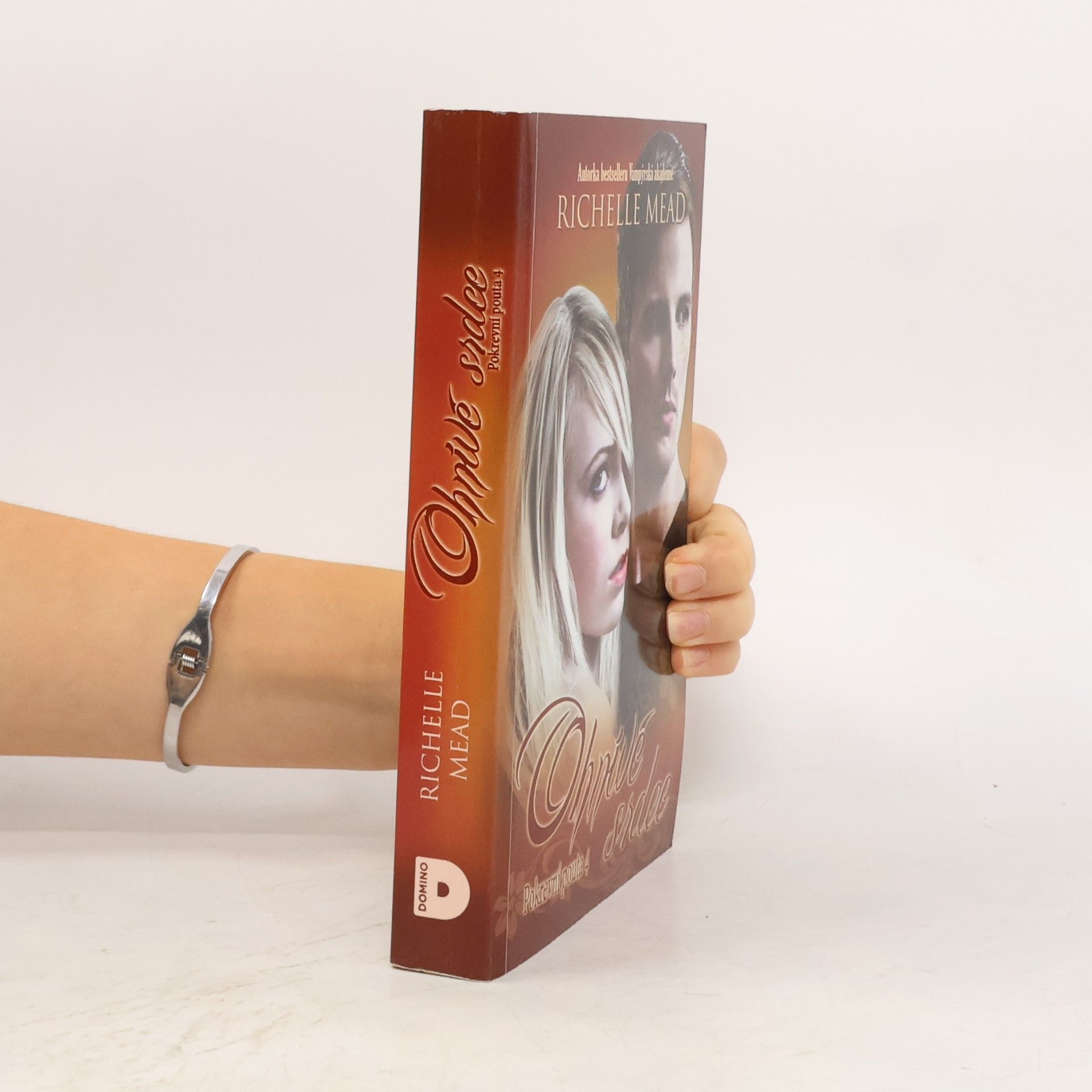 Richelle Mead Pokrevní pouta 4. Ohnivé srdce
