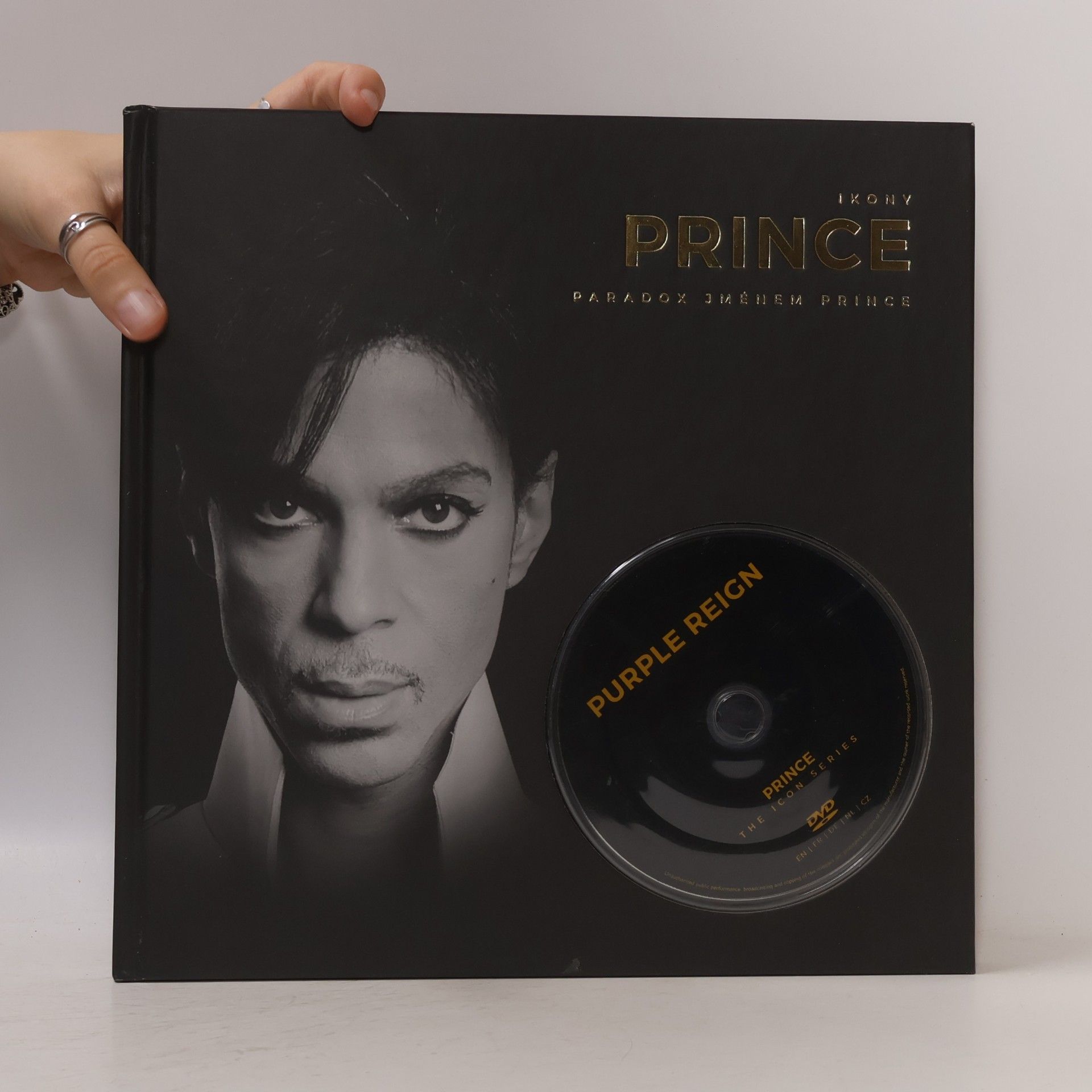 Glenda Nevill Prince: paradox jménem Prince