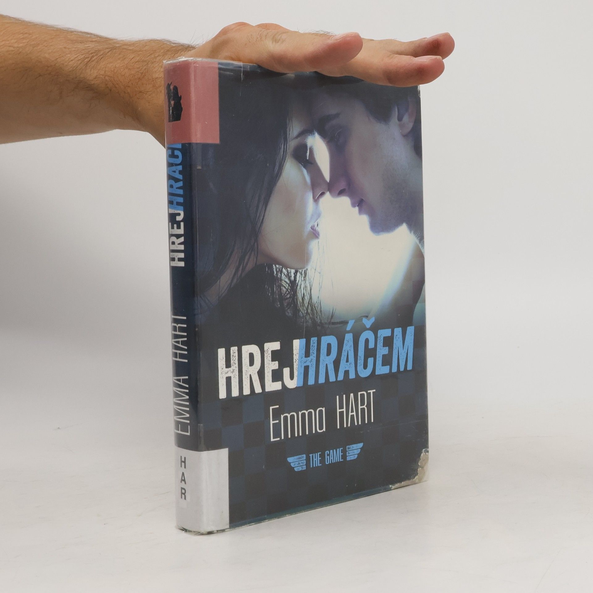 Emma Hart Hrej hráčem