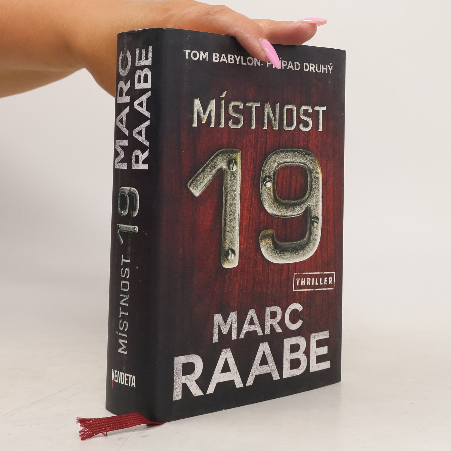 Marc Raabe Místnost 19