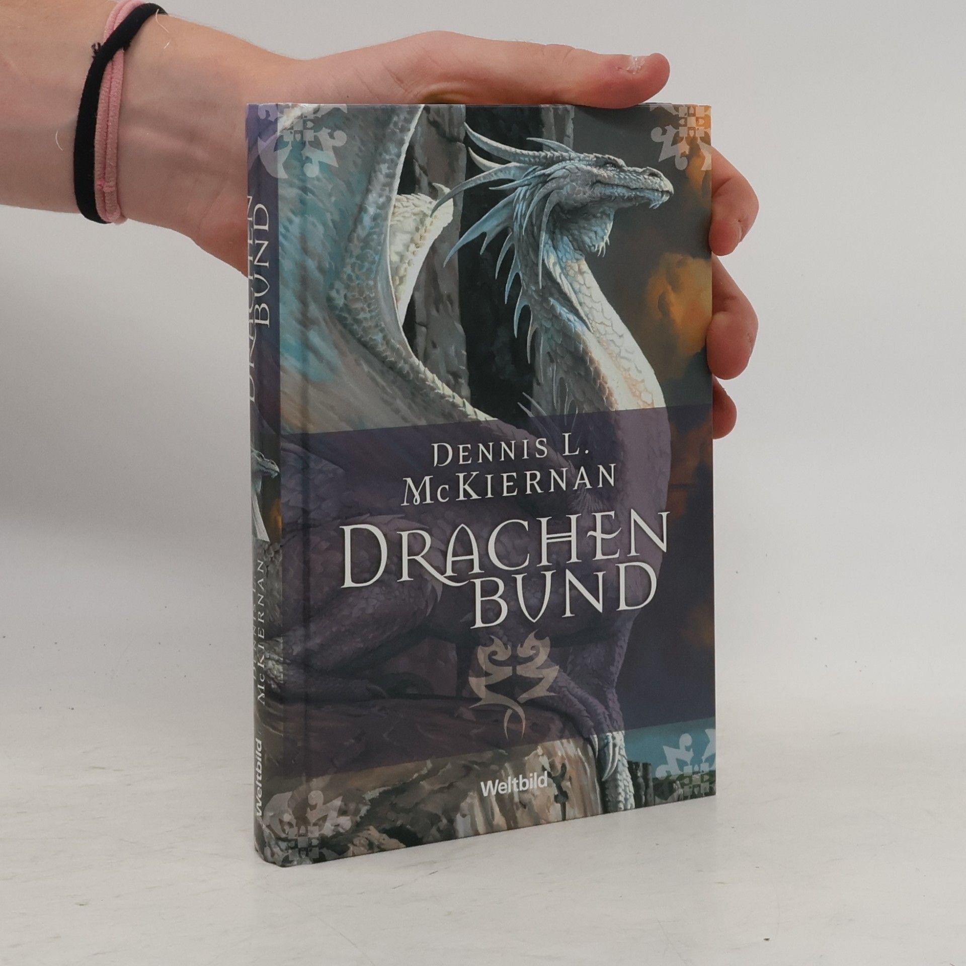 Dennis L. McKiernan Drachenbund
