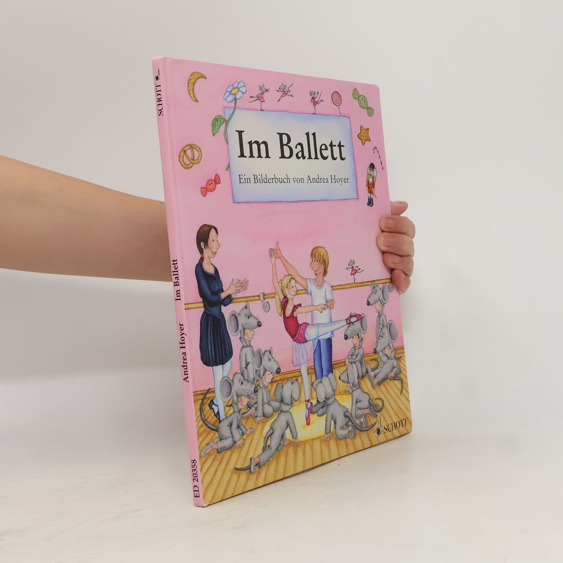 Andrea Hoyer Im Ballett