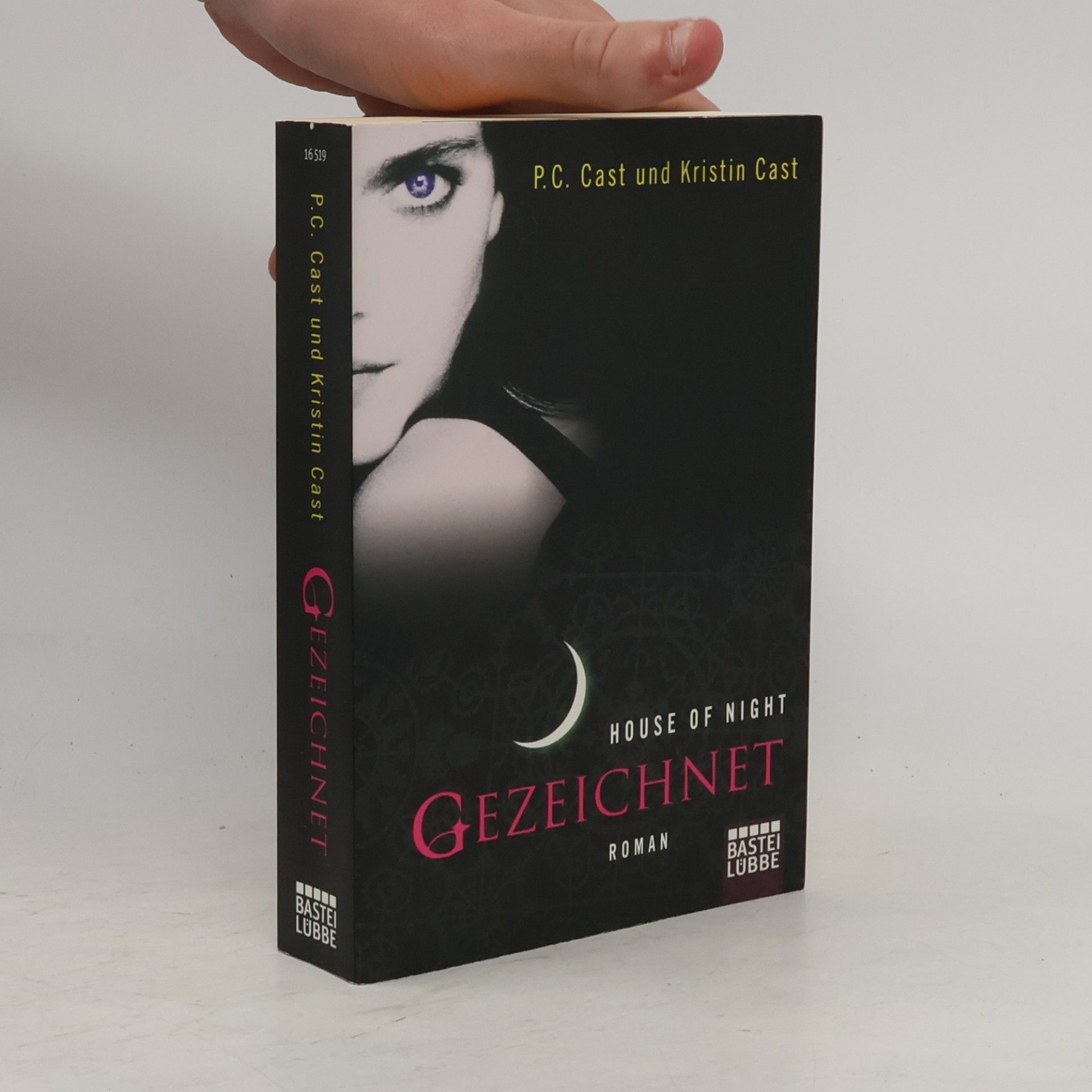 Phyllis Christine Cast Gezeichnet