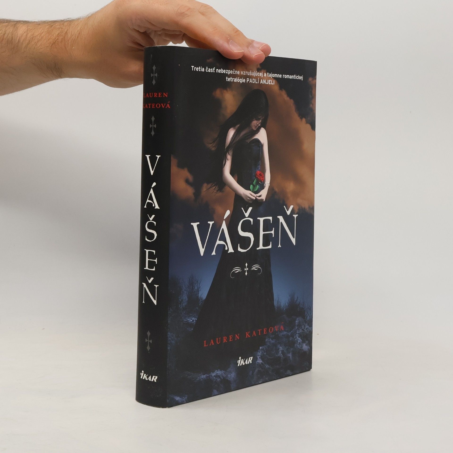 Lauren Kate Vášeň