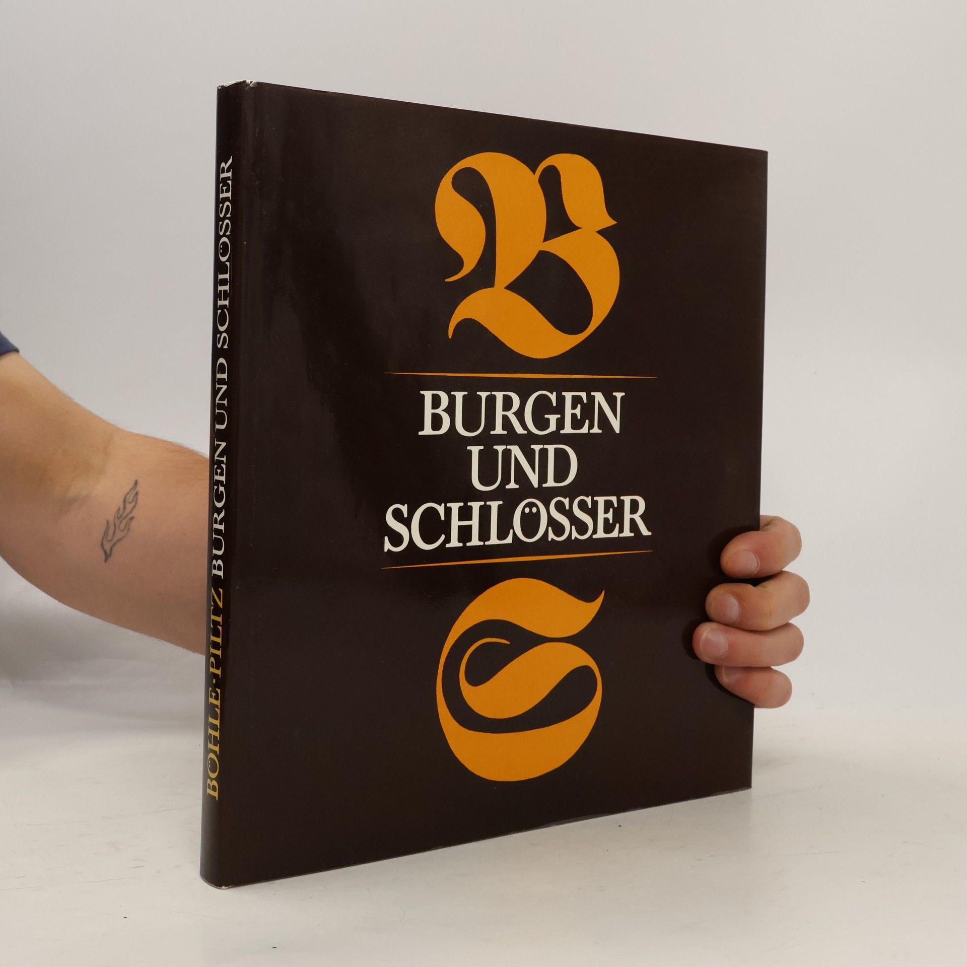 Burgen und Schlösser