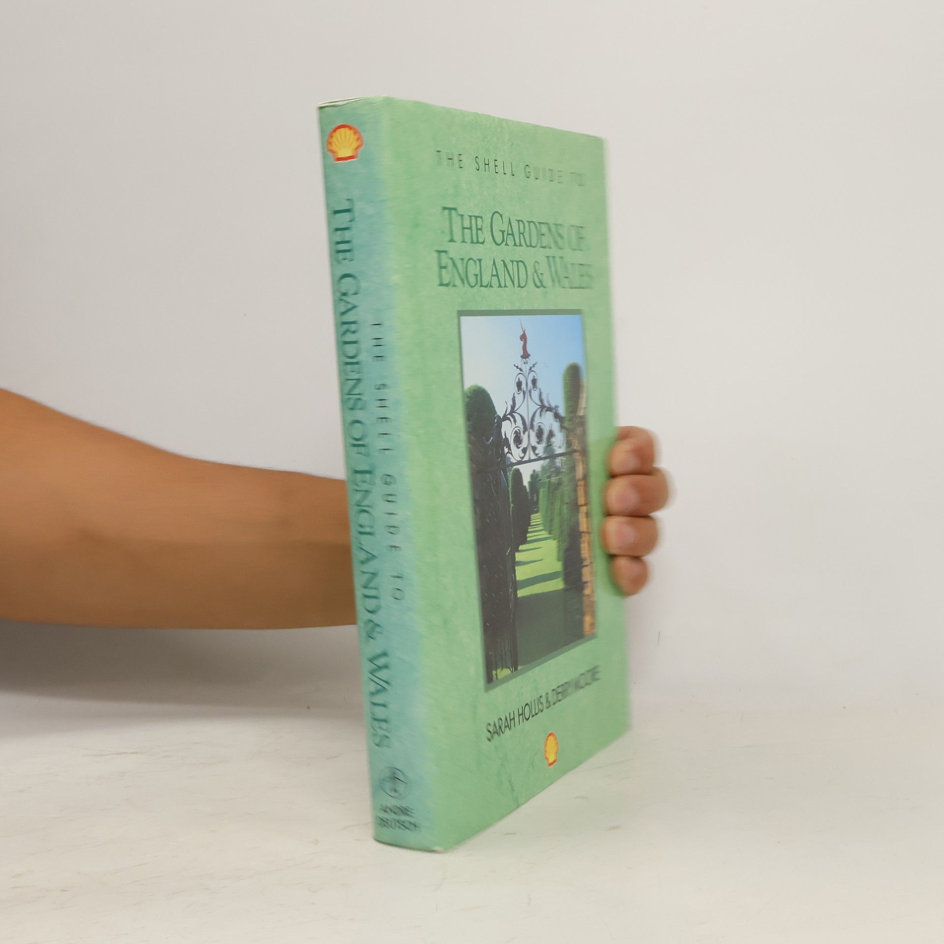 Sarah Hollis The Shell Guide to the Gardens of England and Wales