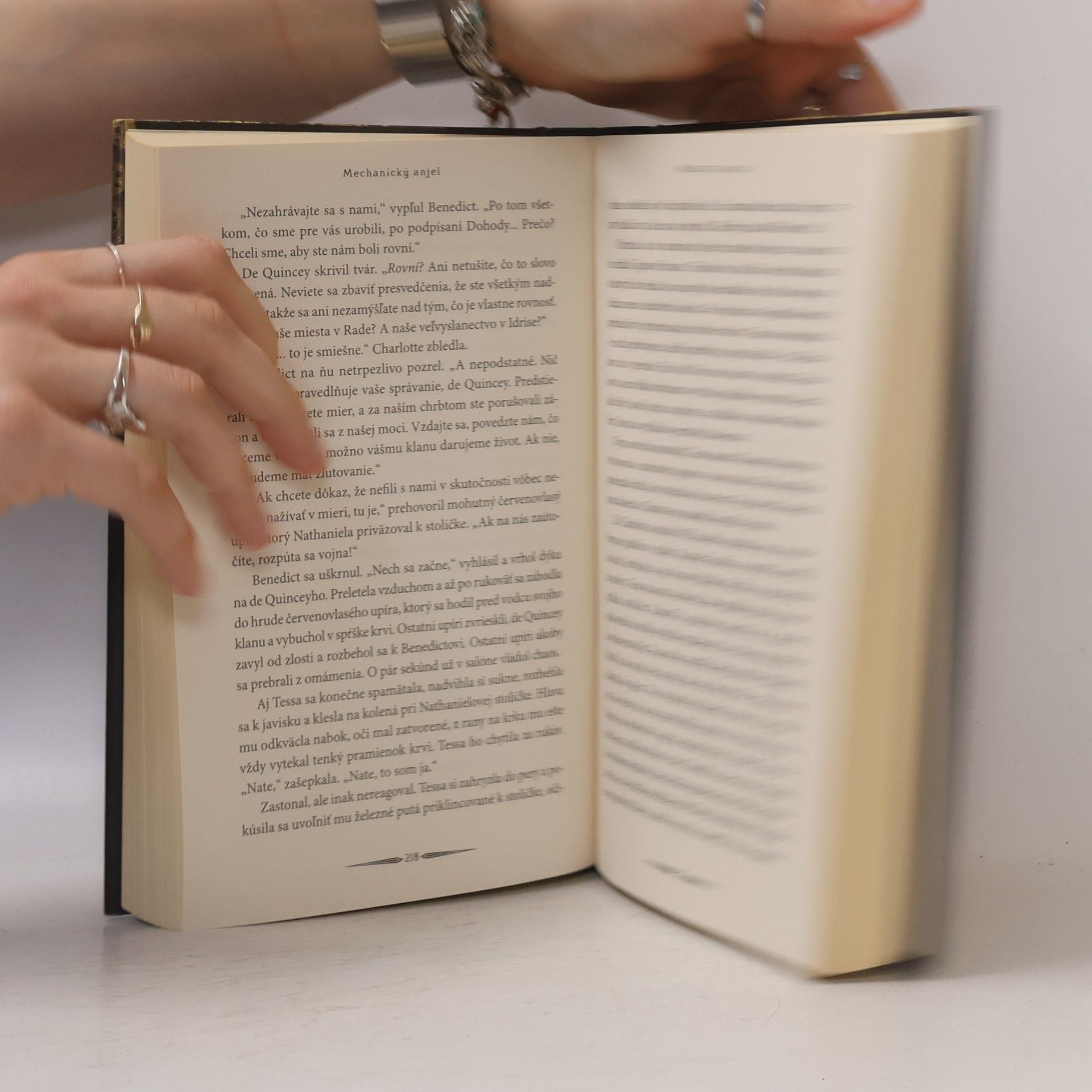 Cassandra Clare Mechanický anjel