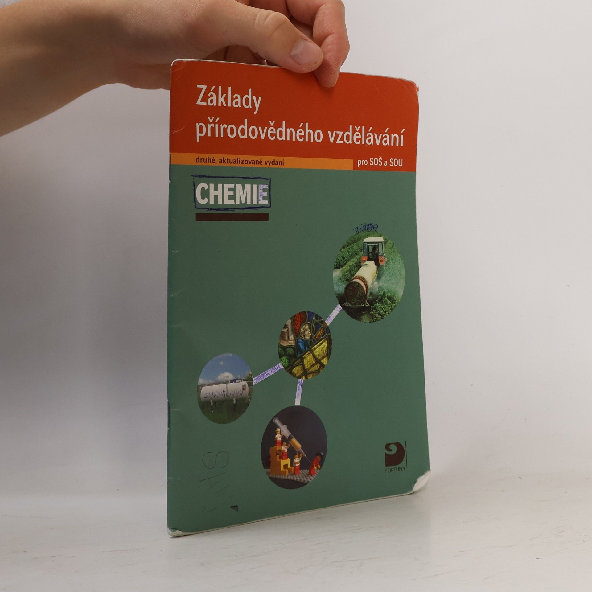 Václav Pumpr Chemie. Základy přírodovědného vzdělávání pro SOŠ a SOU