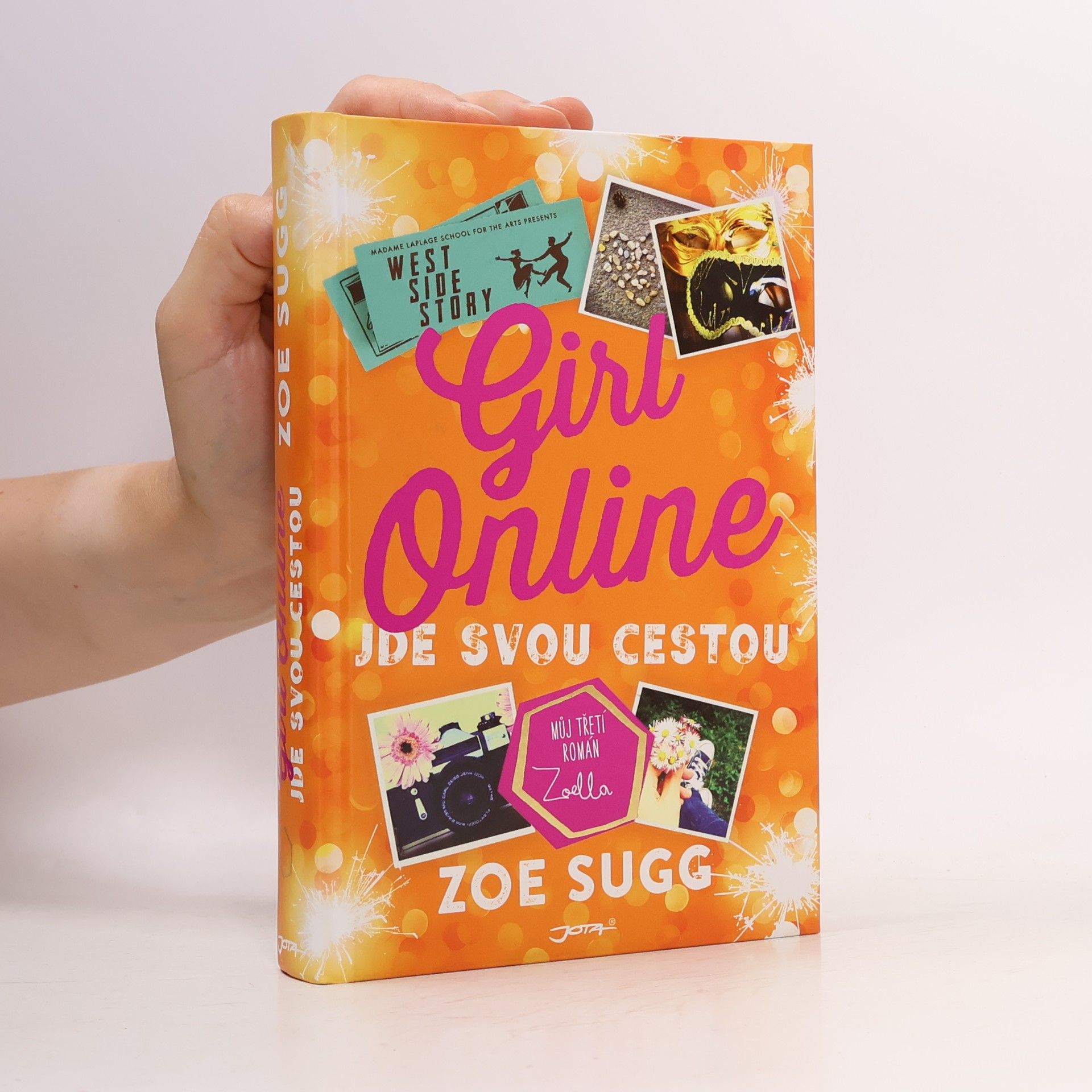 Zoe Sugg Girl Online jde svou cestou