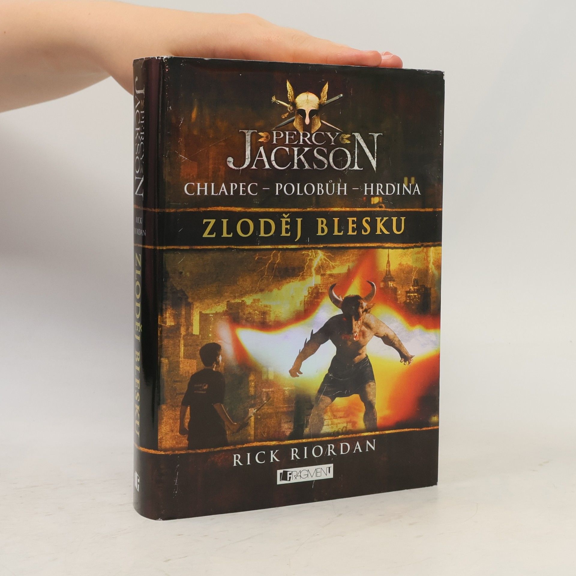 Rick Riordan Percy Jackson. Zloděj blesku