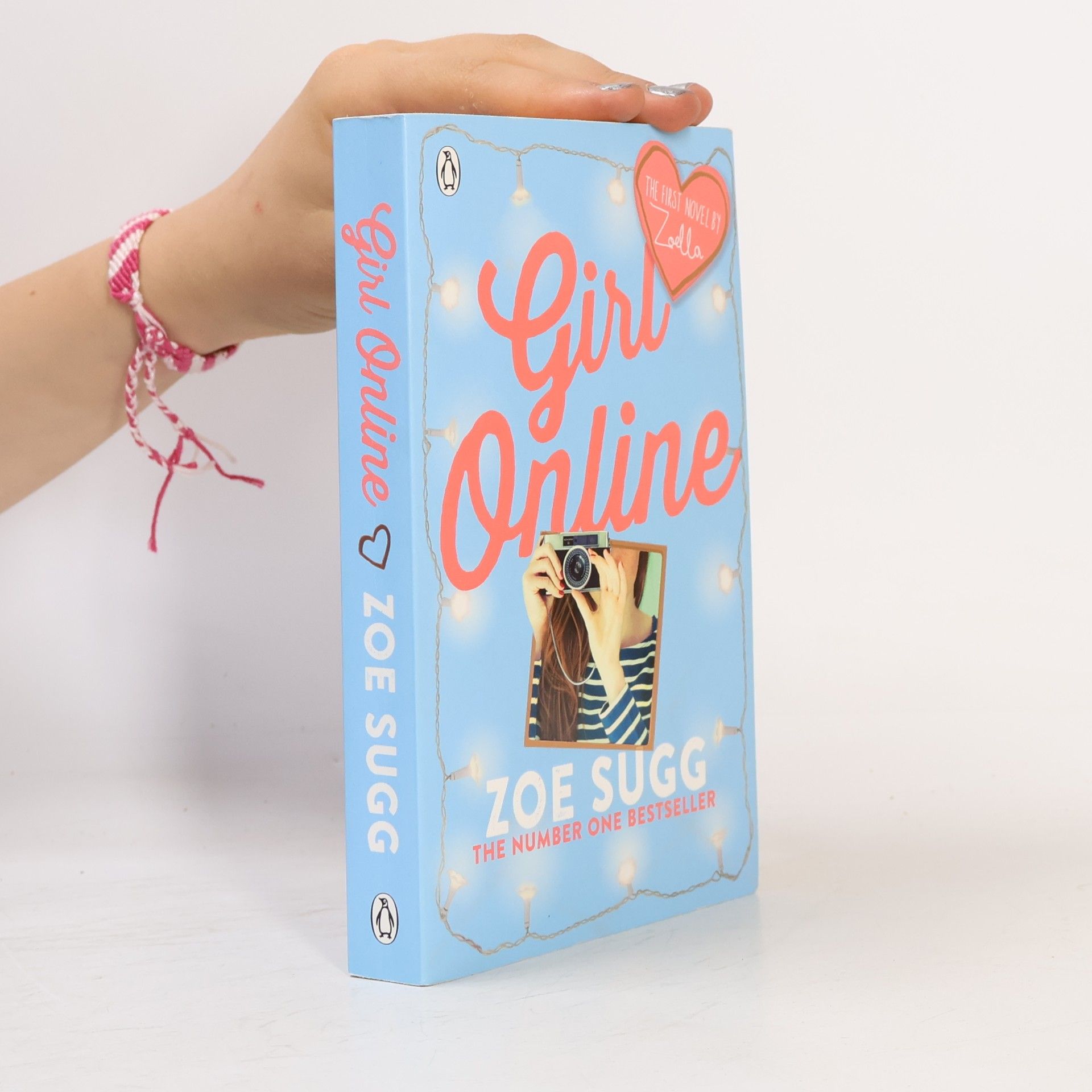 Zoe Sugg Girl online