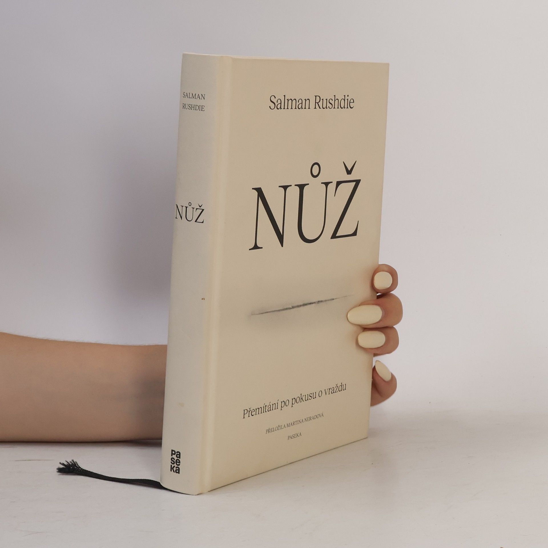 Nůž