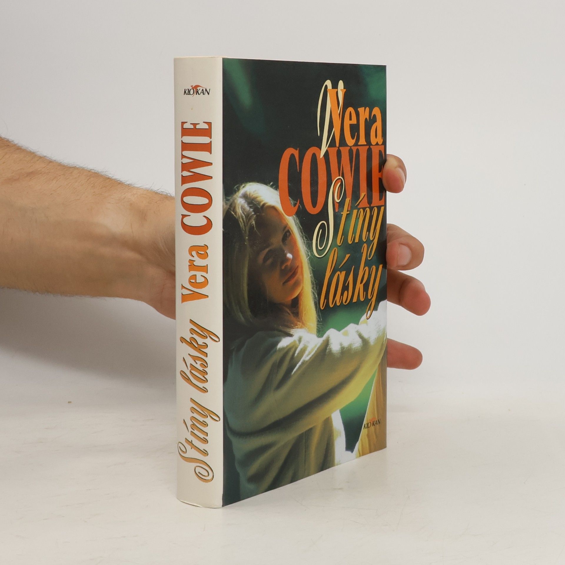 Vera Cowie Stíny lásky