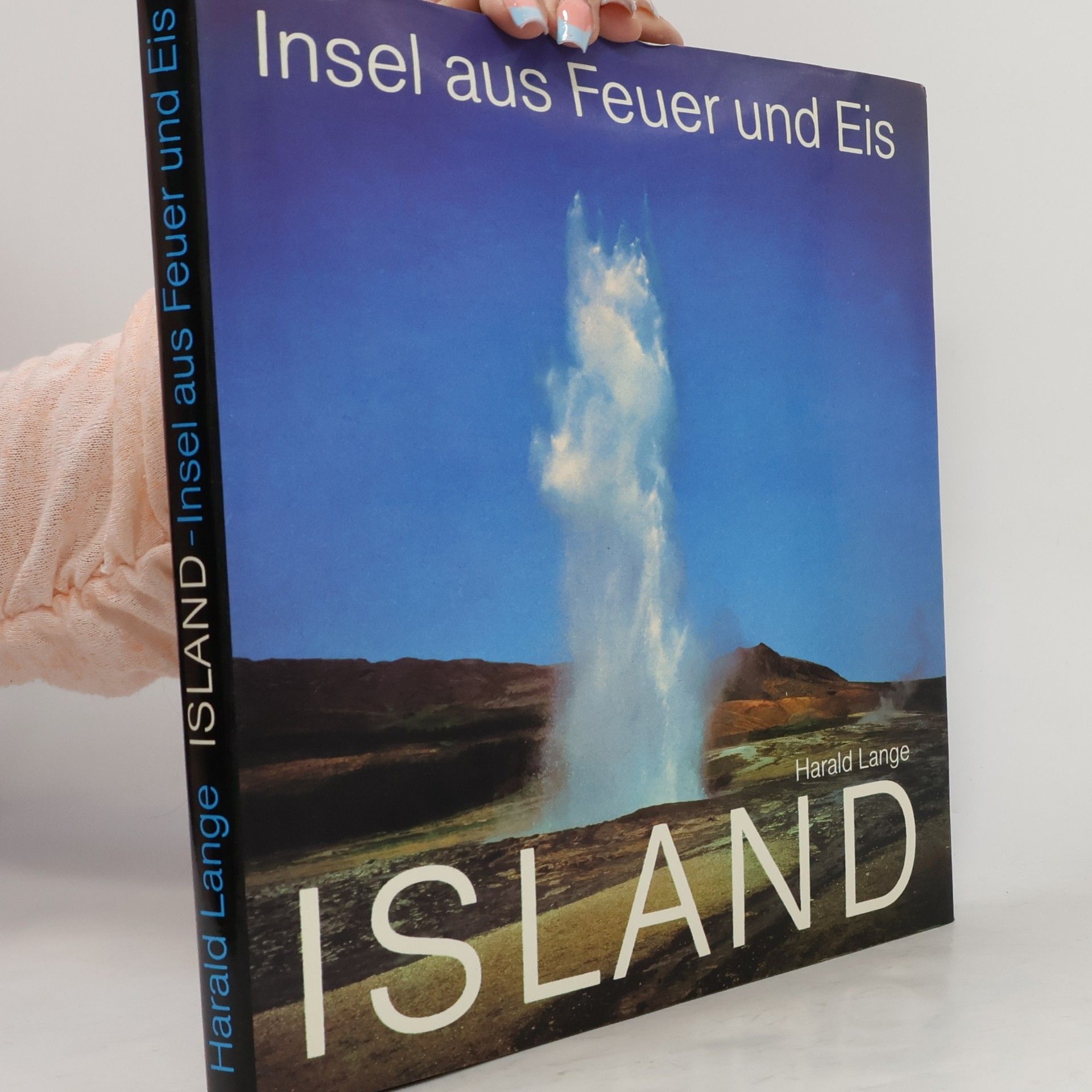 Harald Lange Island. Insel aus Feuer und Eis