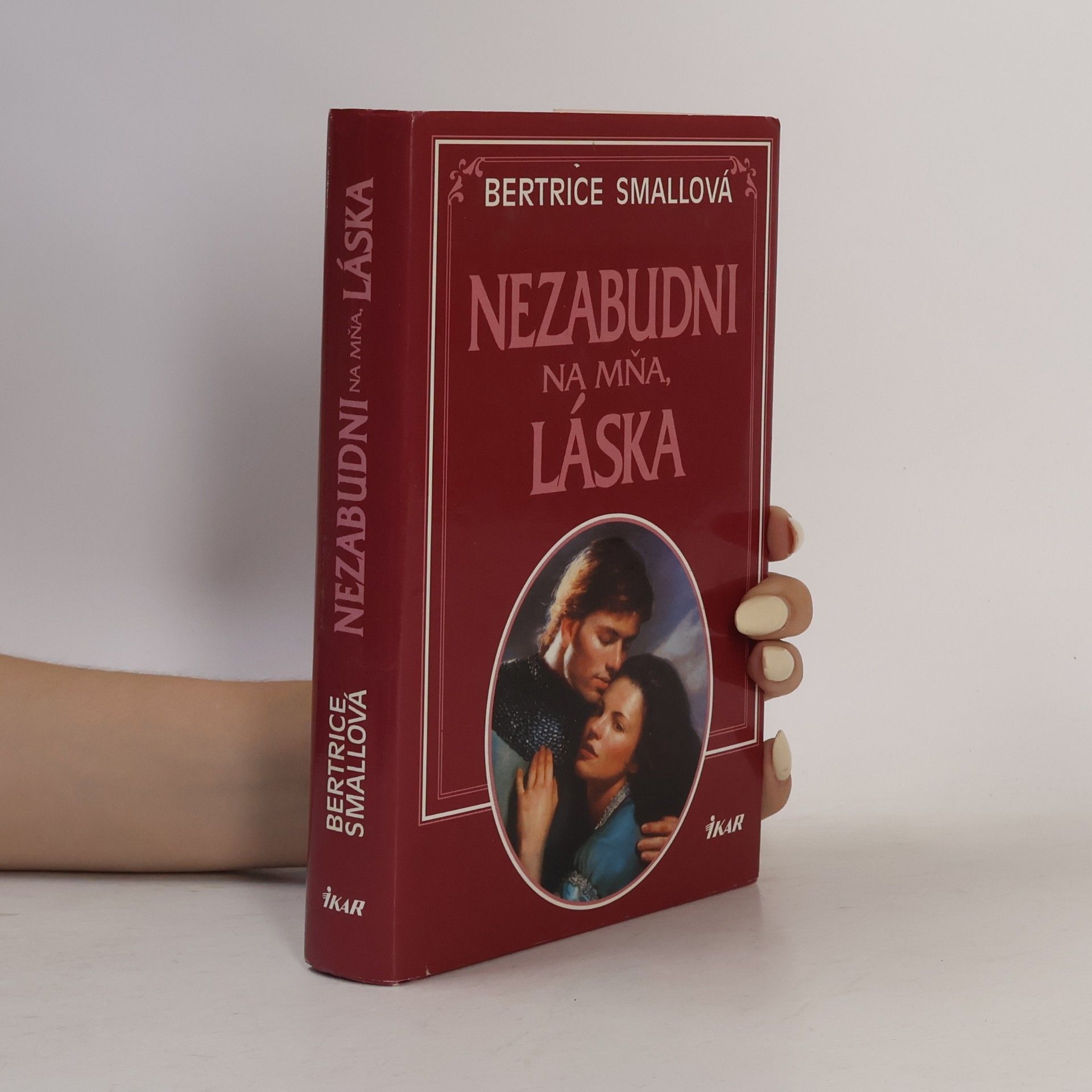 Bertrice Small Nezabudni na mňa, láska