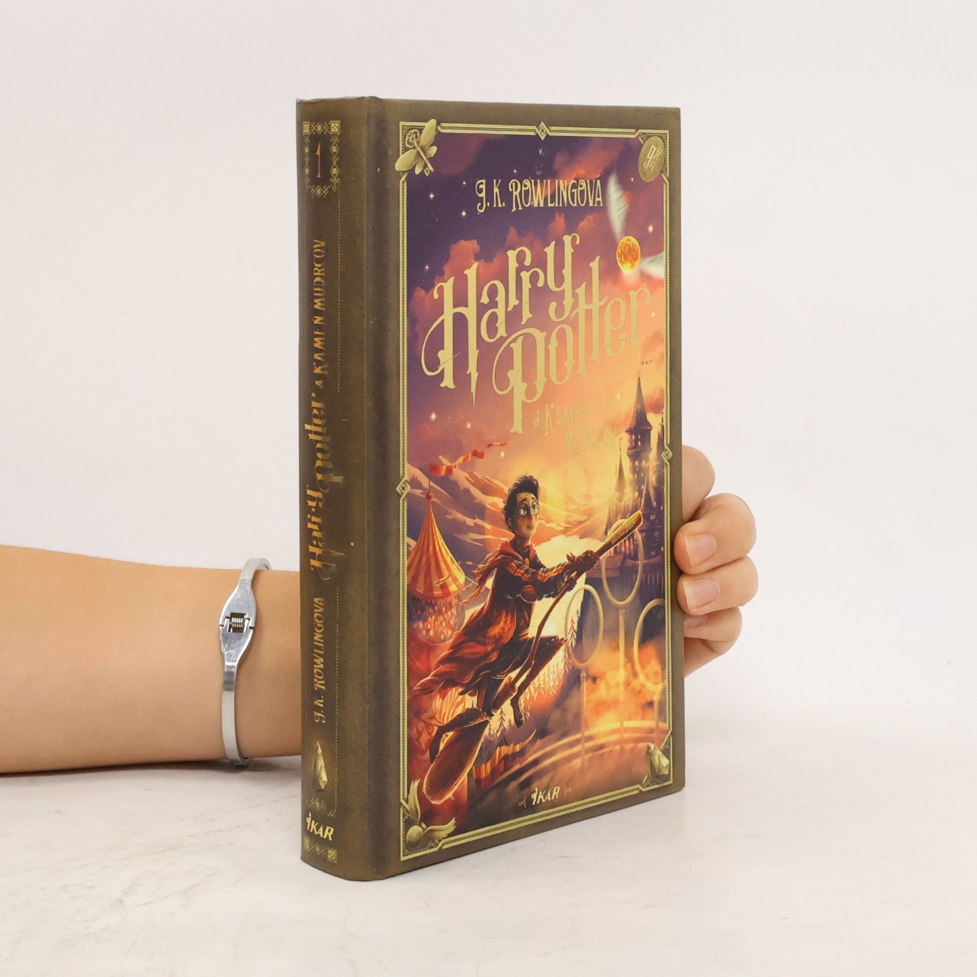 Joanne K. Rowlingová Harry Potter a Kameň mudrcov (farebná oriezka)