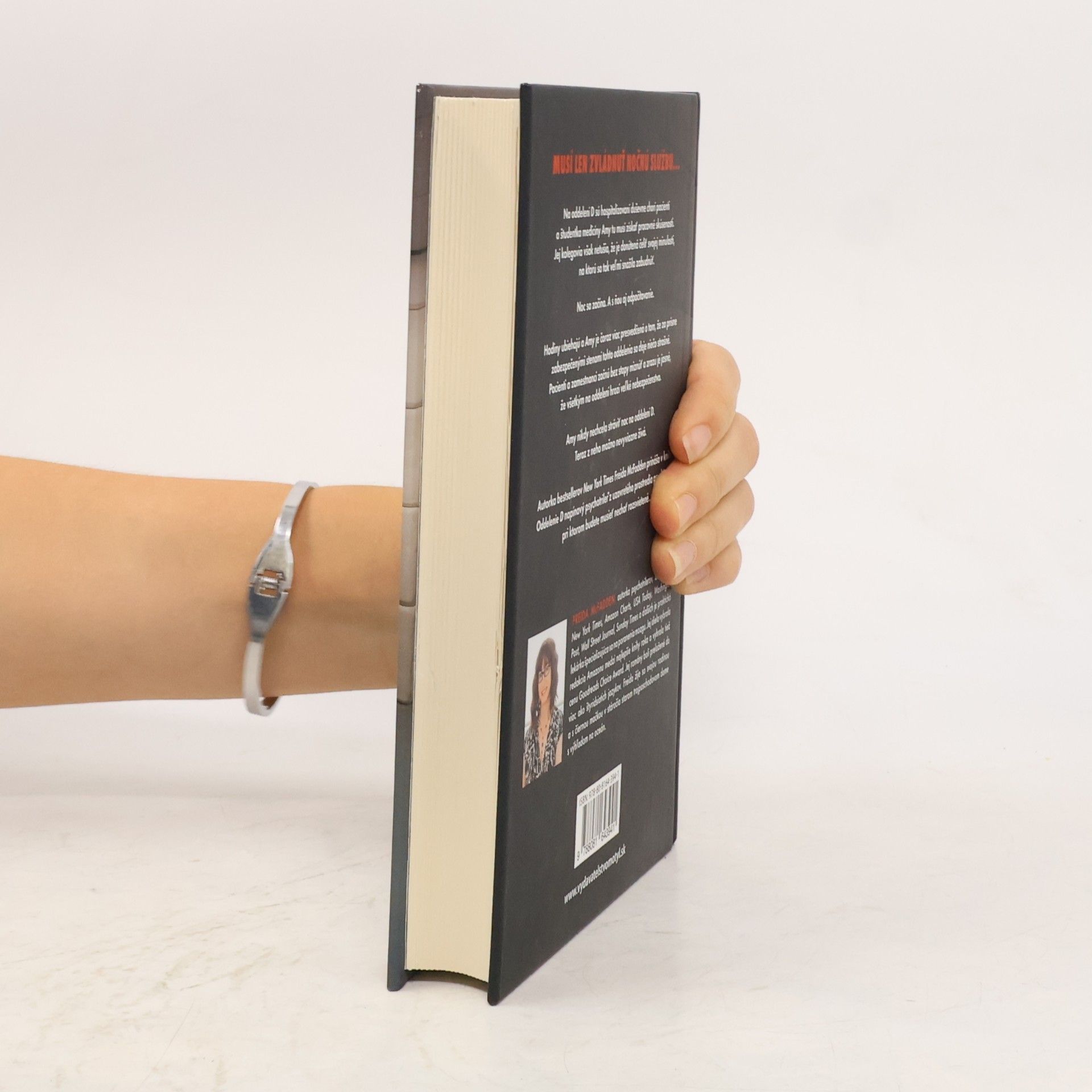Freida McFadden Oddelenie D