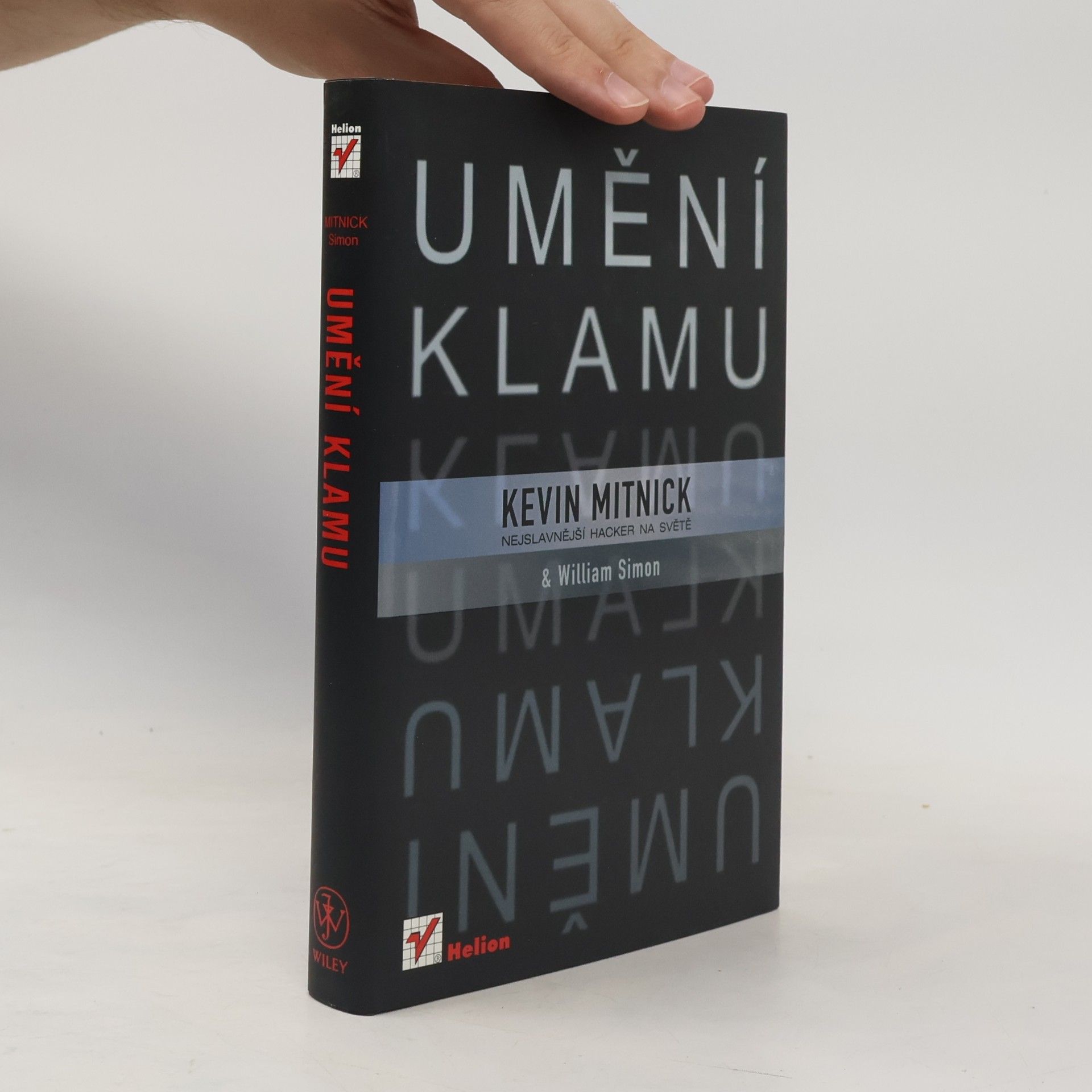 Umění klamu: Nejslavnější hacker na světě