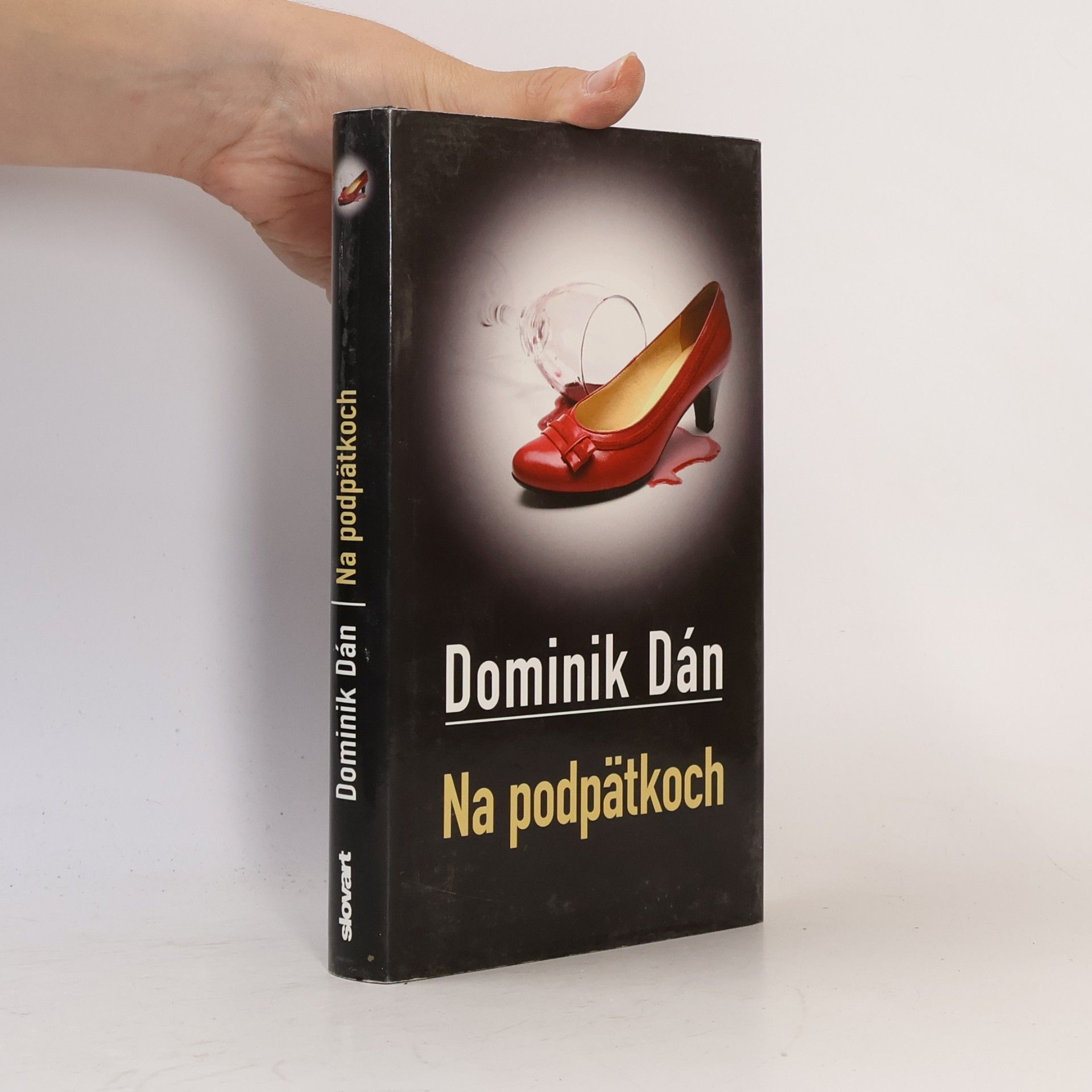 Dominik Dán Na podpätkoch