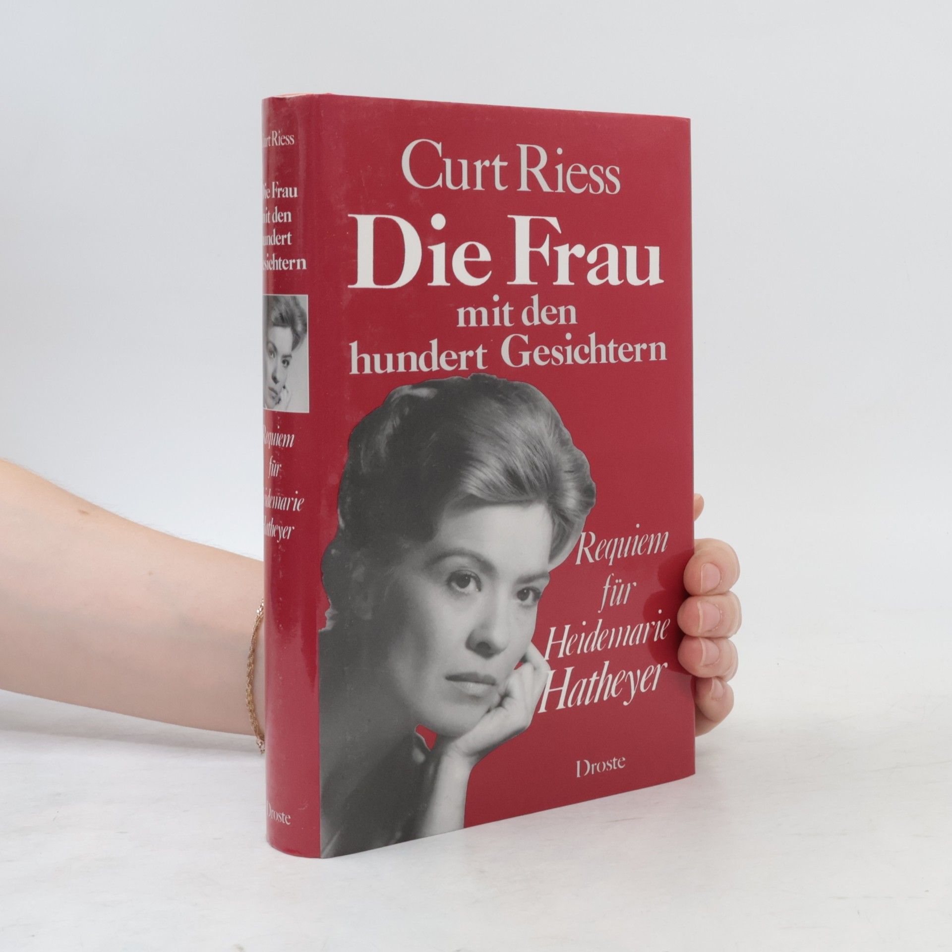 Die Frau mit den hundert Gesichtern