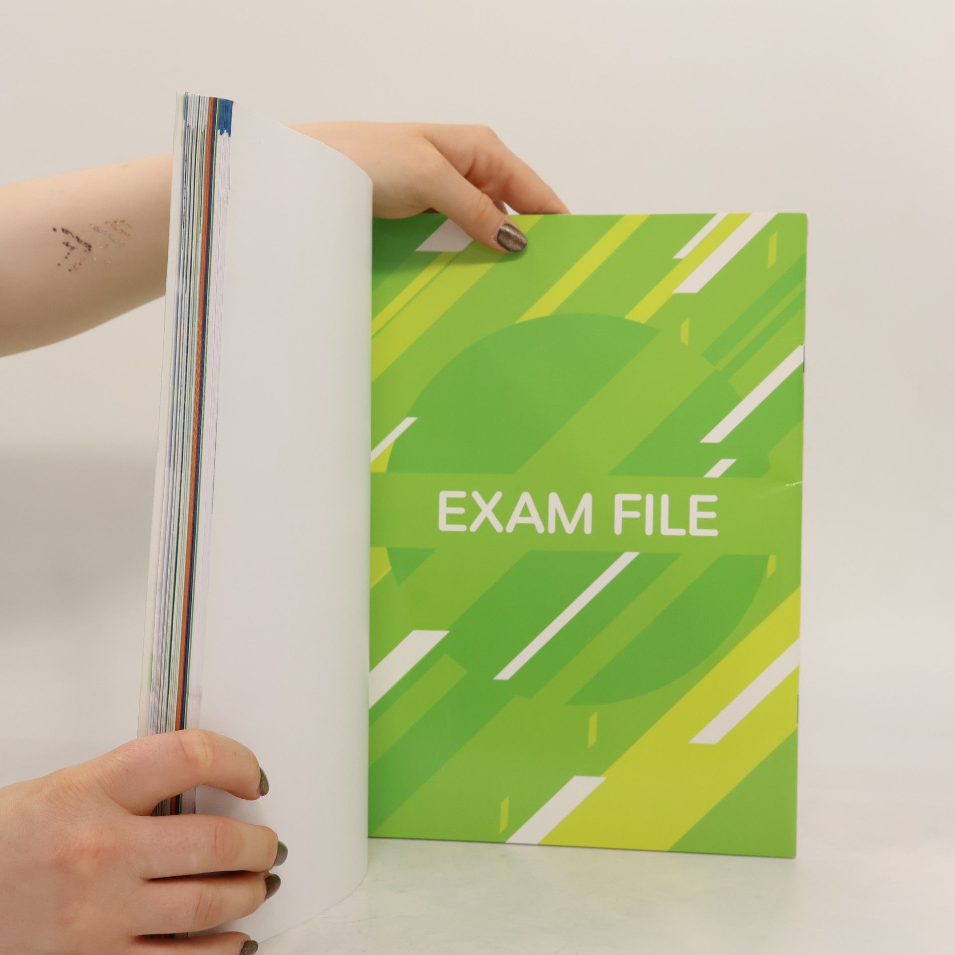 Lynda Edwards Formula for Exam Success: B2 First.