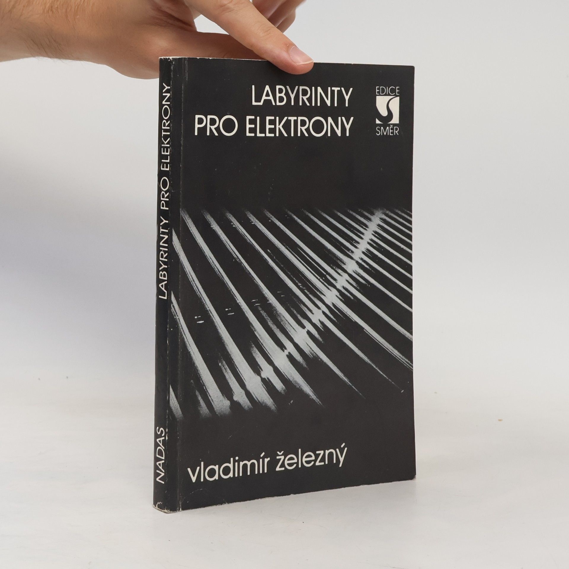 Vladimír Železný Labyrinty pro elektrony
