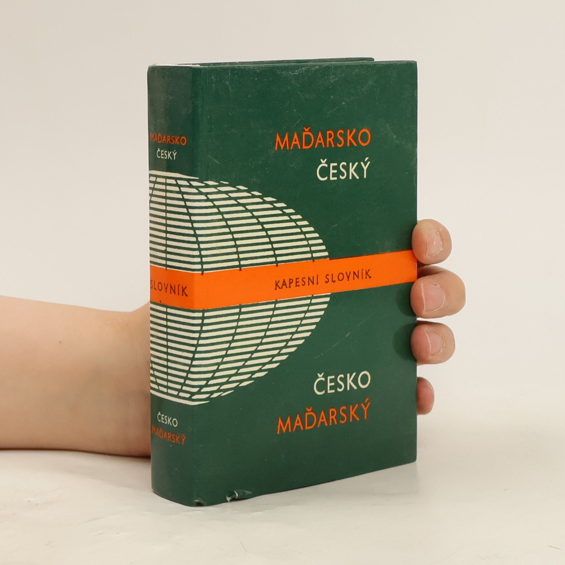Ladislav Hradský Maďarsko-český a česko-maďarský kapesní slovník
