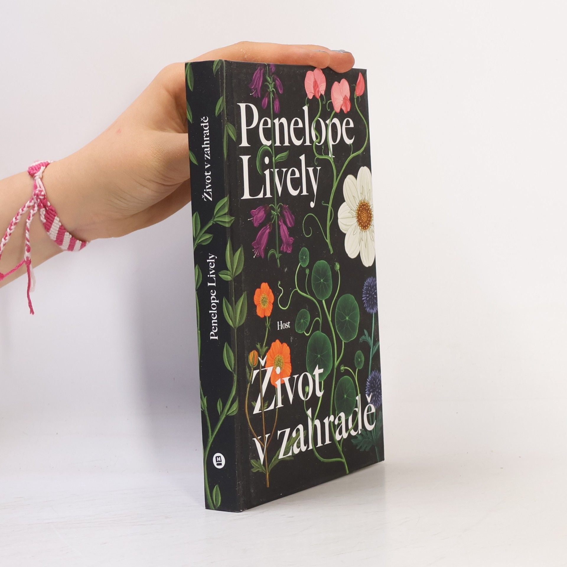 Penelope Lively Život v zahradě