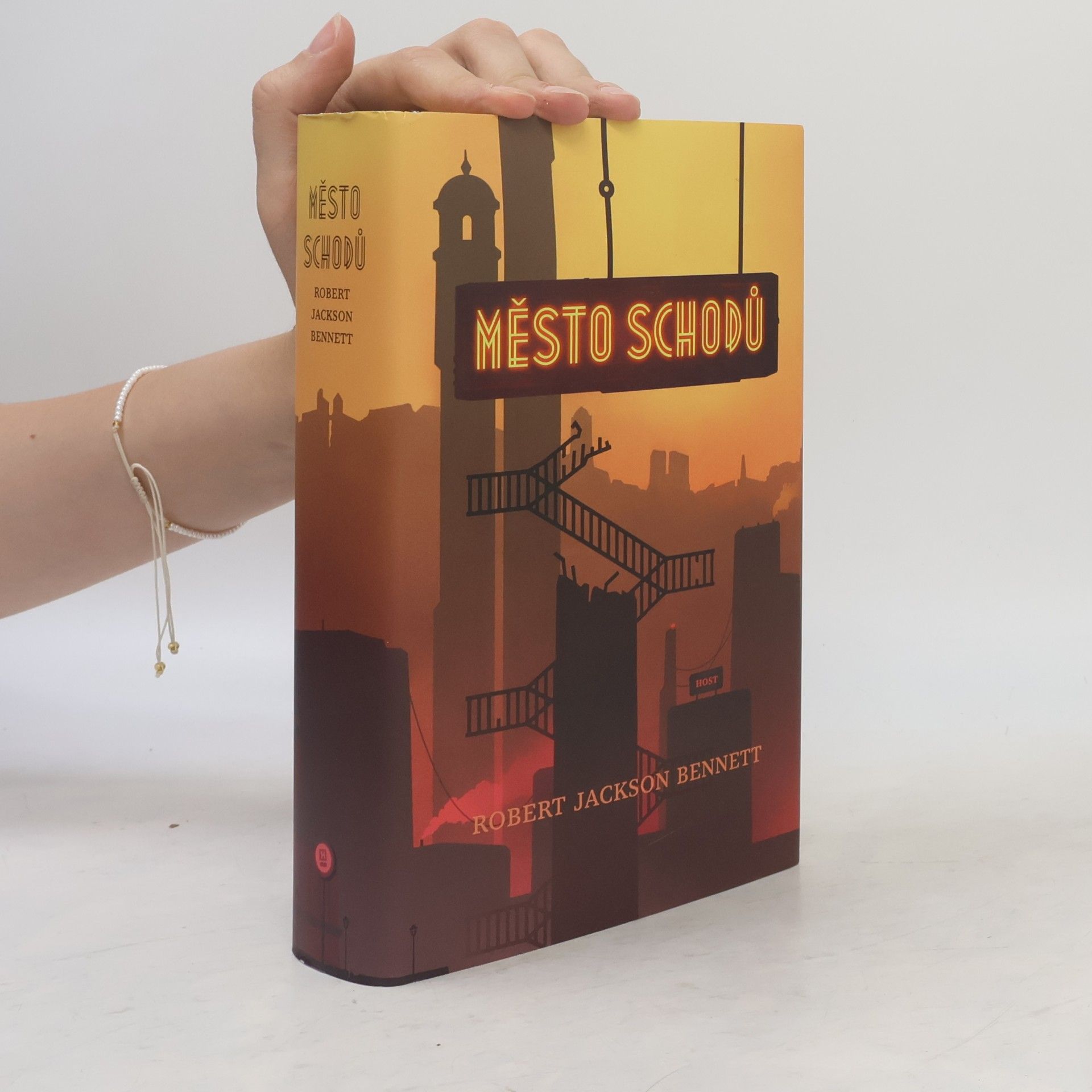 Robert Jackson Bennett Město schodů. 1. díl