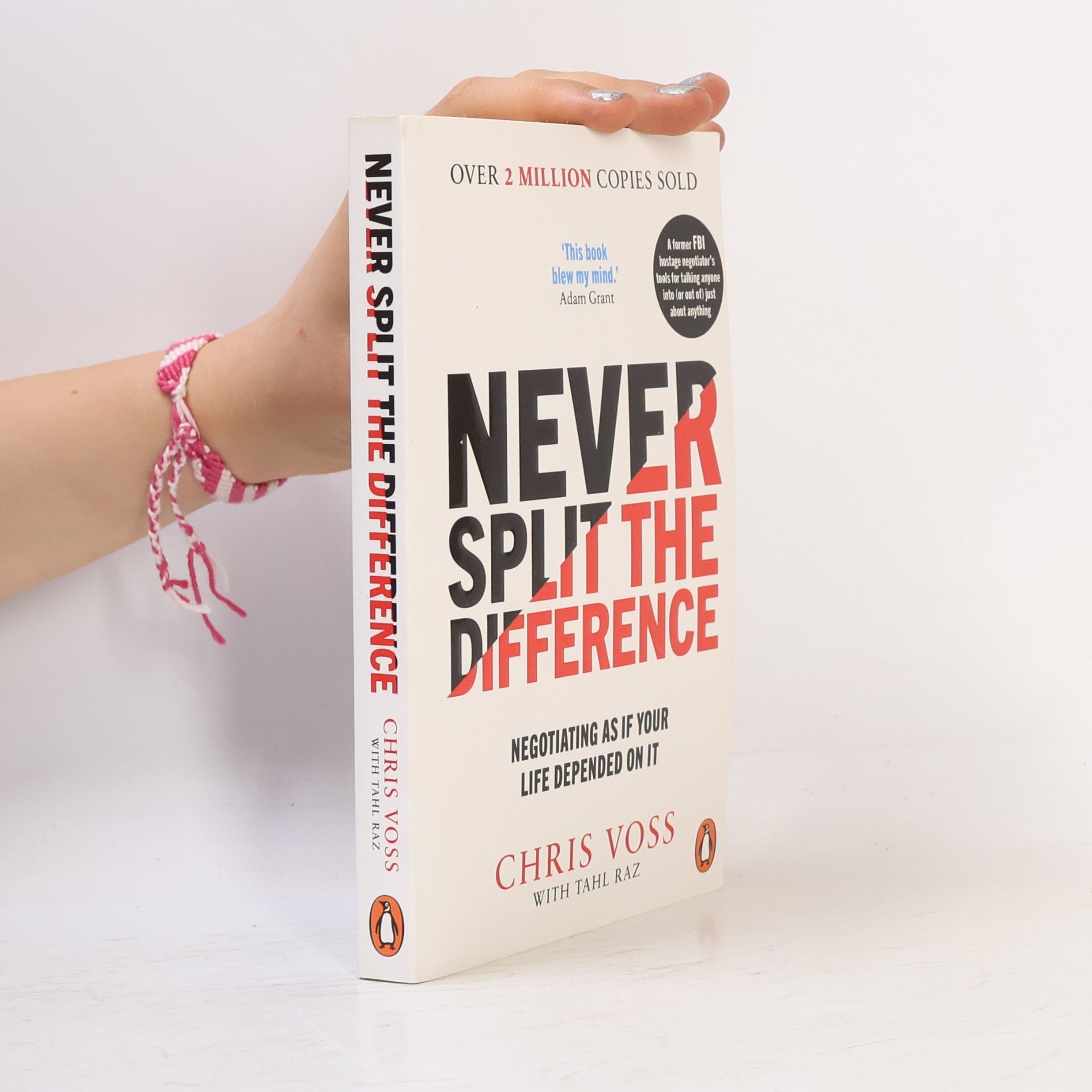 Christopher Voss Never split the difference