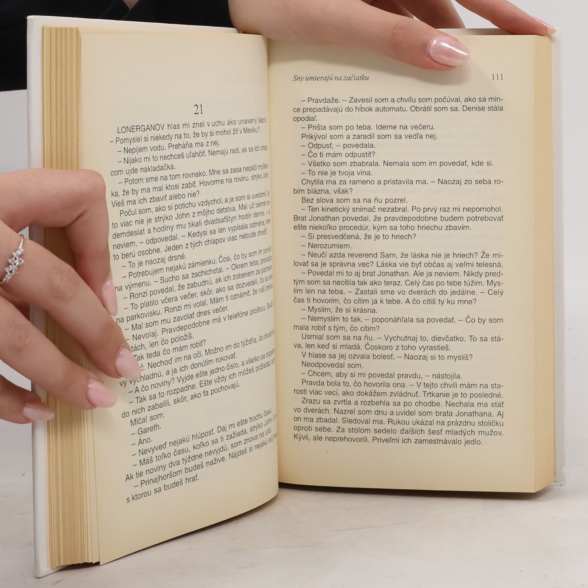 Harold Robbins Sny umierajú na začiatku