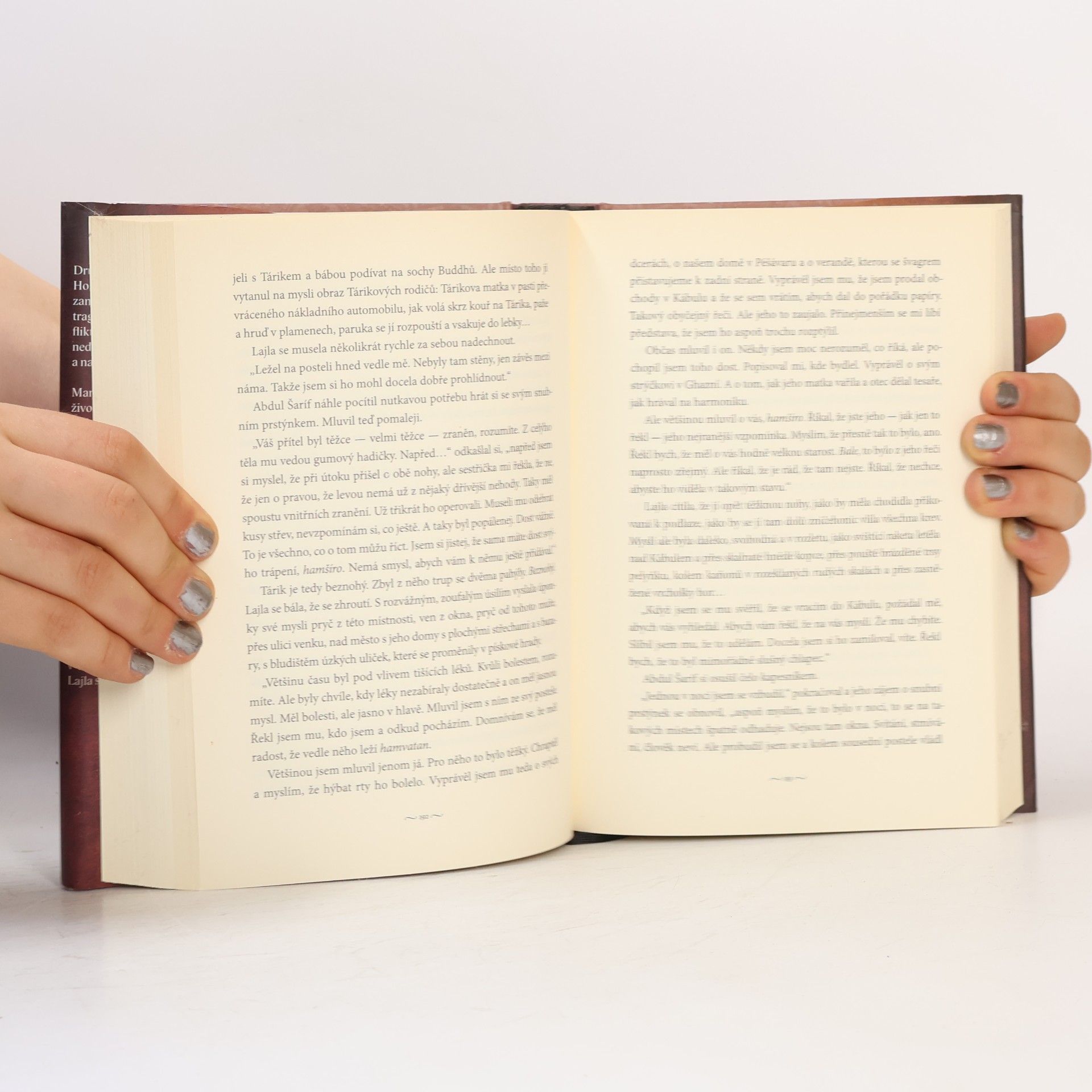 Khaled Hosseini Tisíce planoucích sluncí