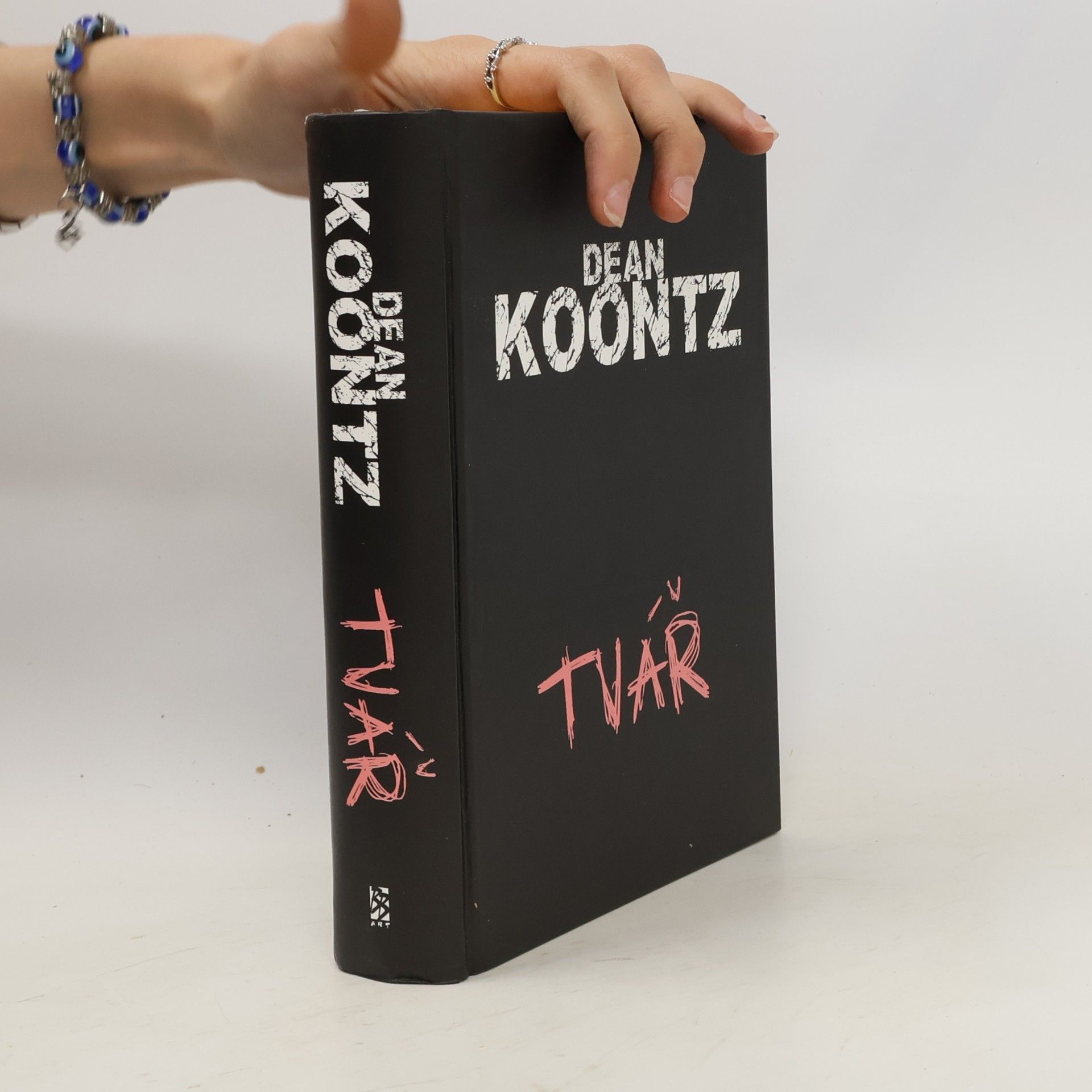 Dean Ray Koontz Tvář