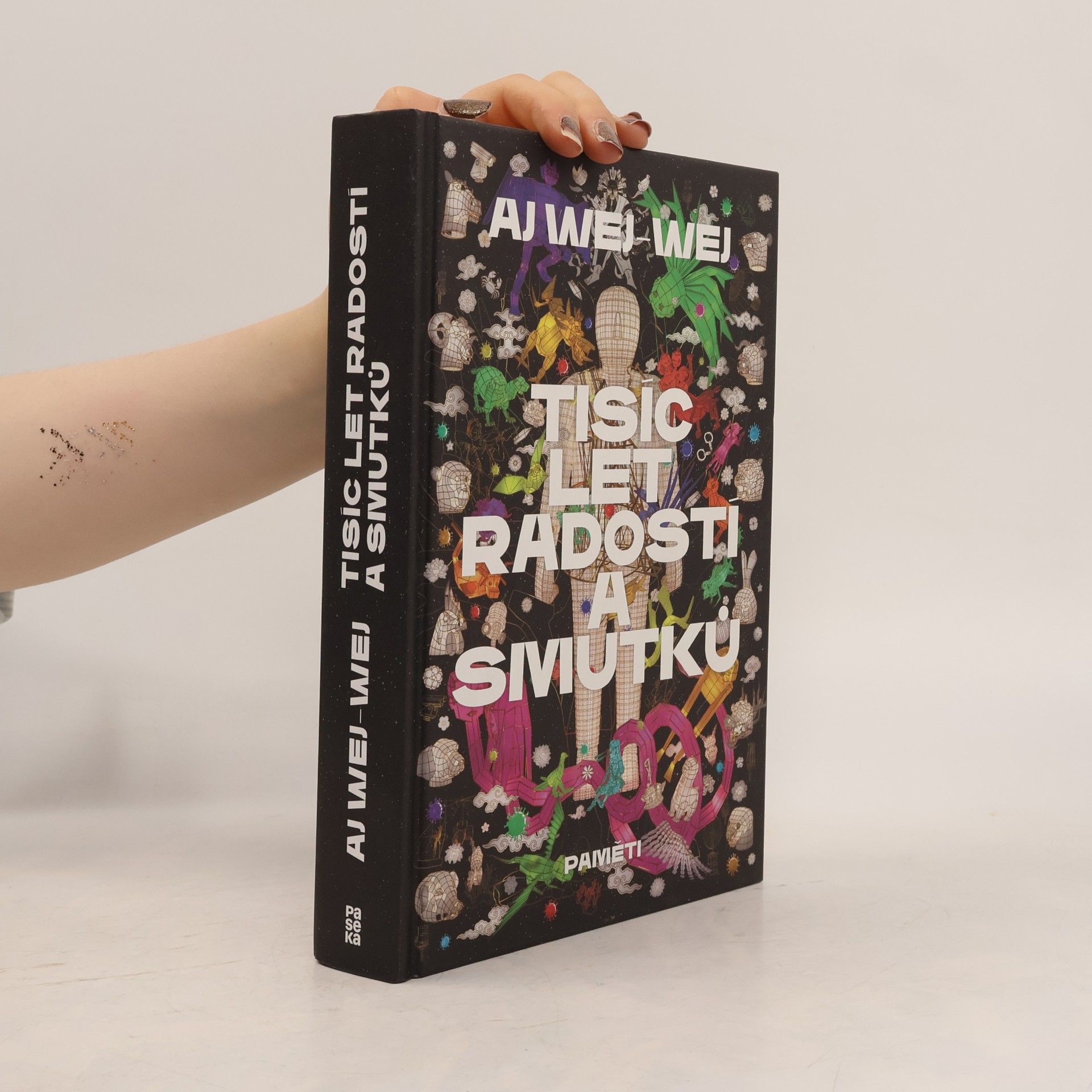 Aj Wej-wej Tisíc let radostí a smutků : paměti