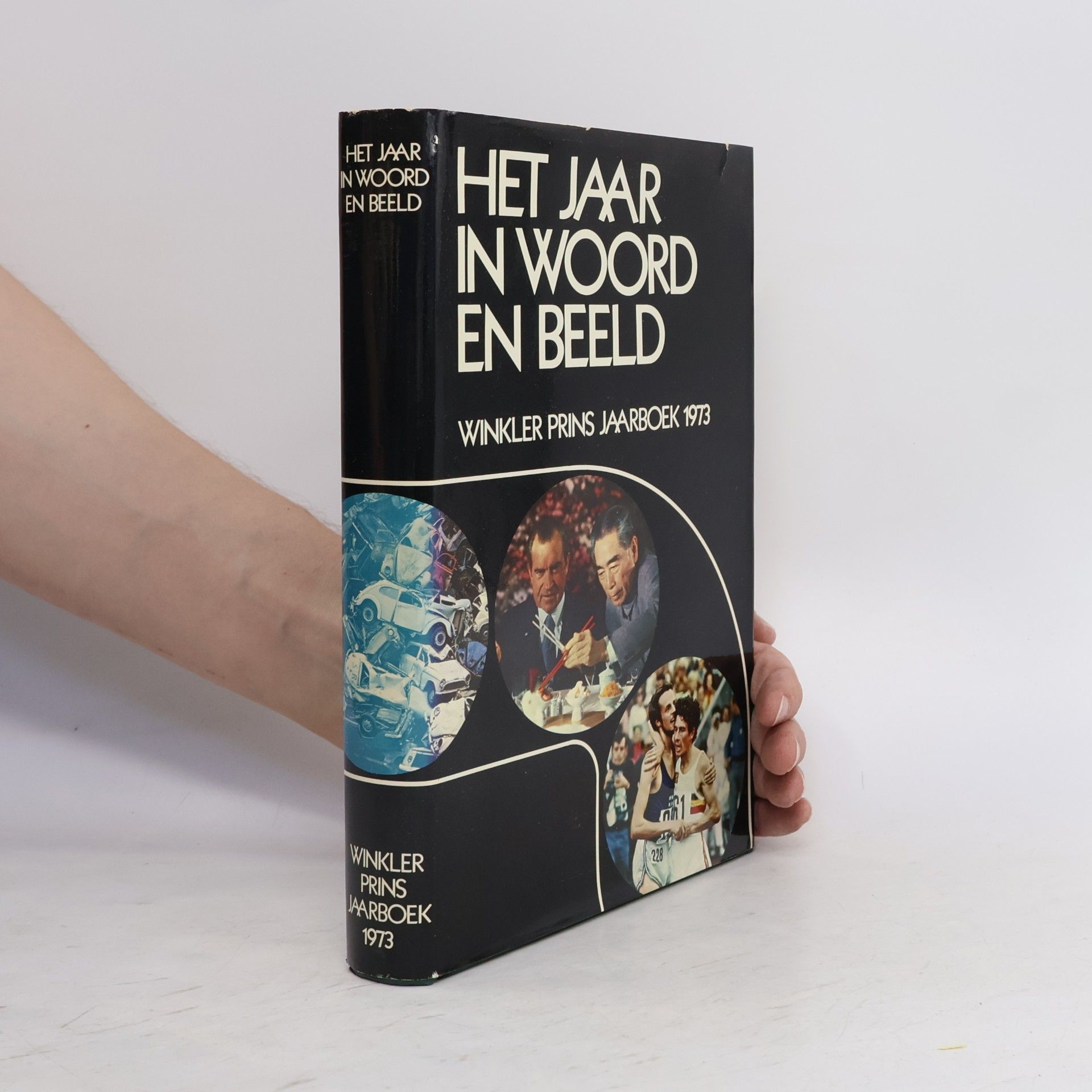 Redactie van de Winkler Prins Encyclopedieën Winkler Prins Jaarboek - 1973: Het Jaar in Woord en Beeld
