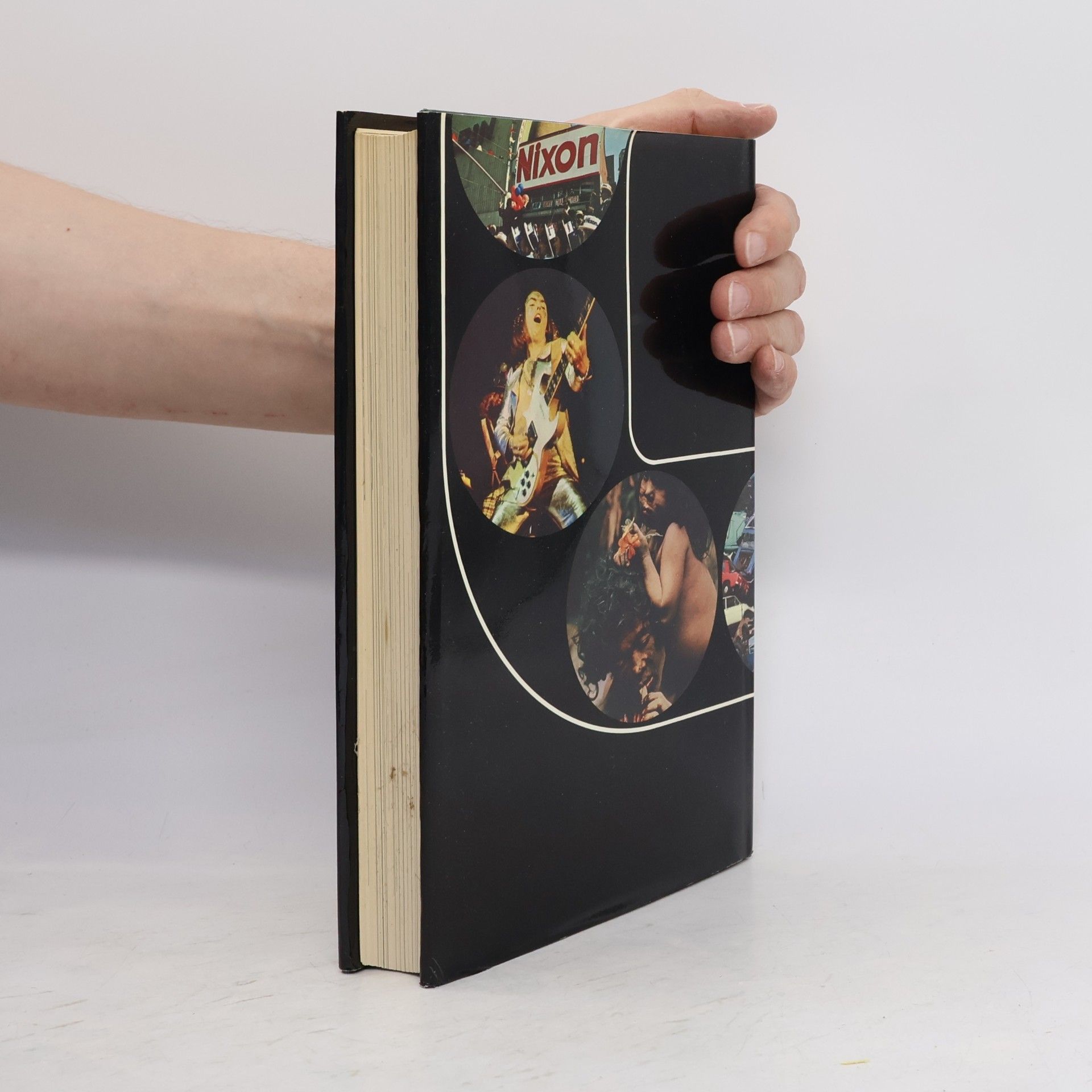 Redactie van de Winkler Prins Encyclopedieën Winkler Prins Jaarboek - 1973: Het Jaar in Woord en Beeld
