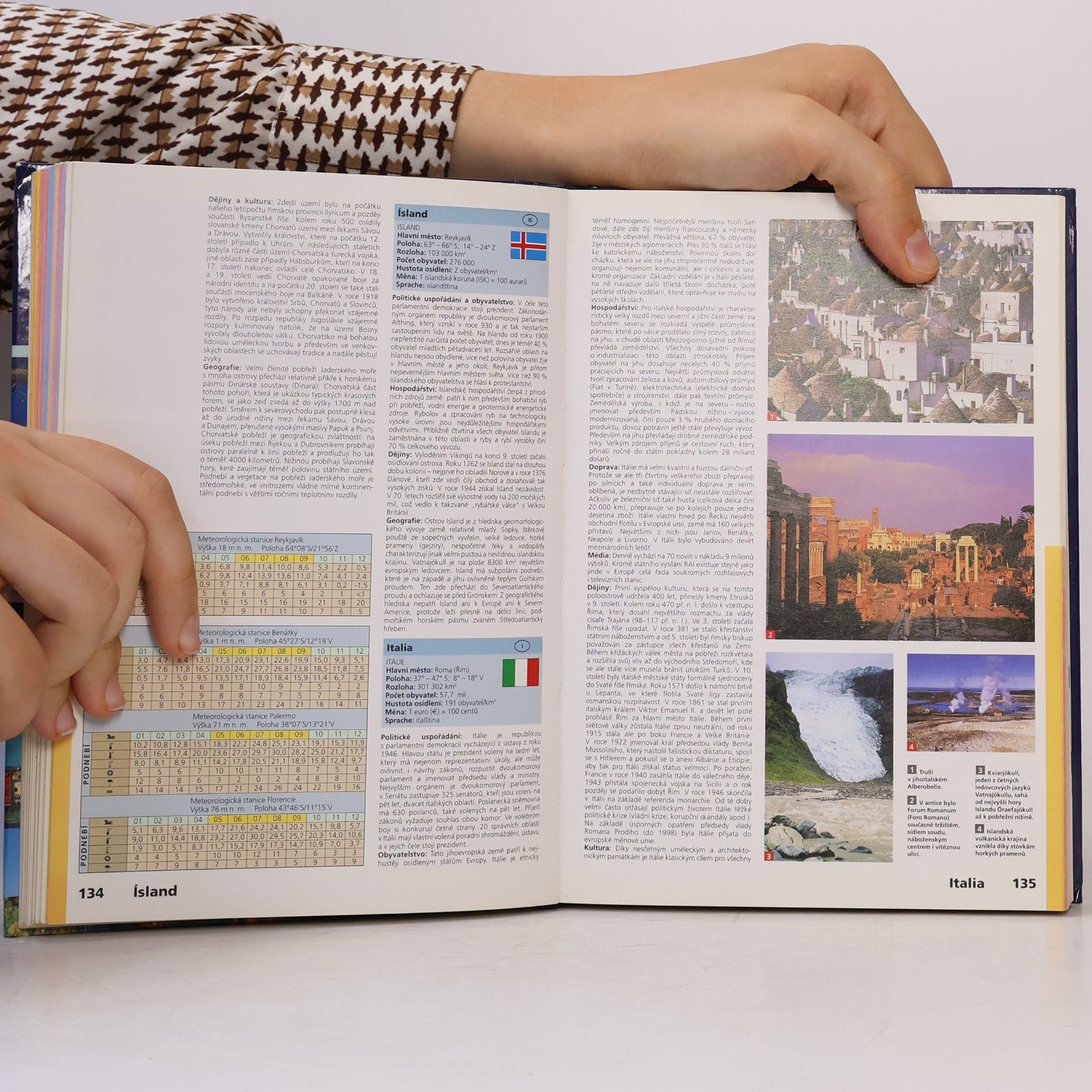 Autorenkollektiv Kapesní atlas světa