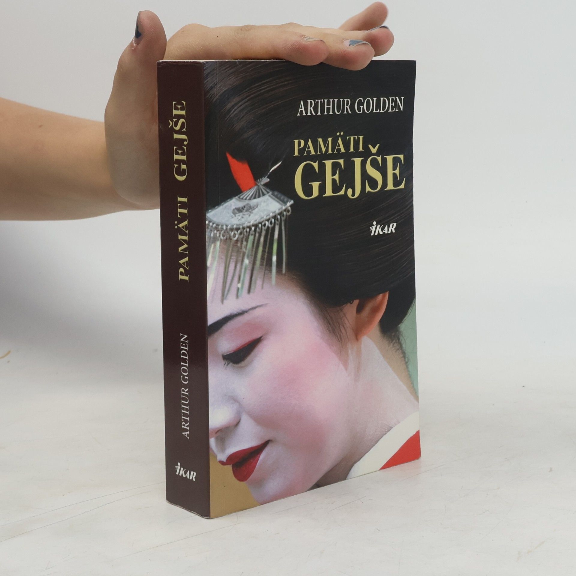 Arthur Golden Pamäti gejše