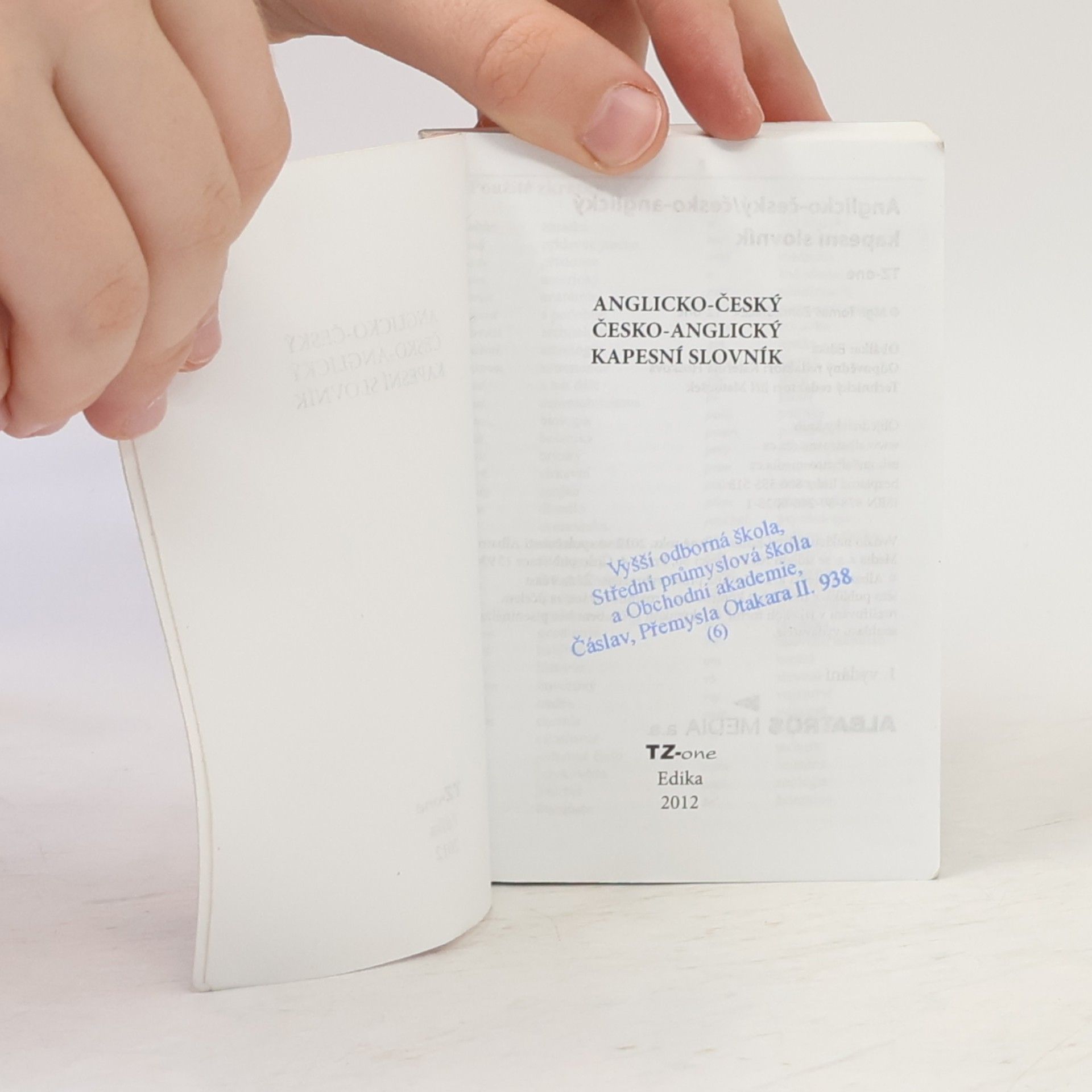 Autorenkollektiv Anglicko-český, česko-anglický kapesní slovník